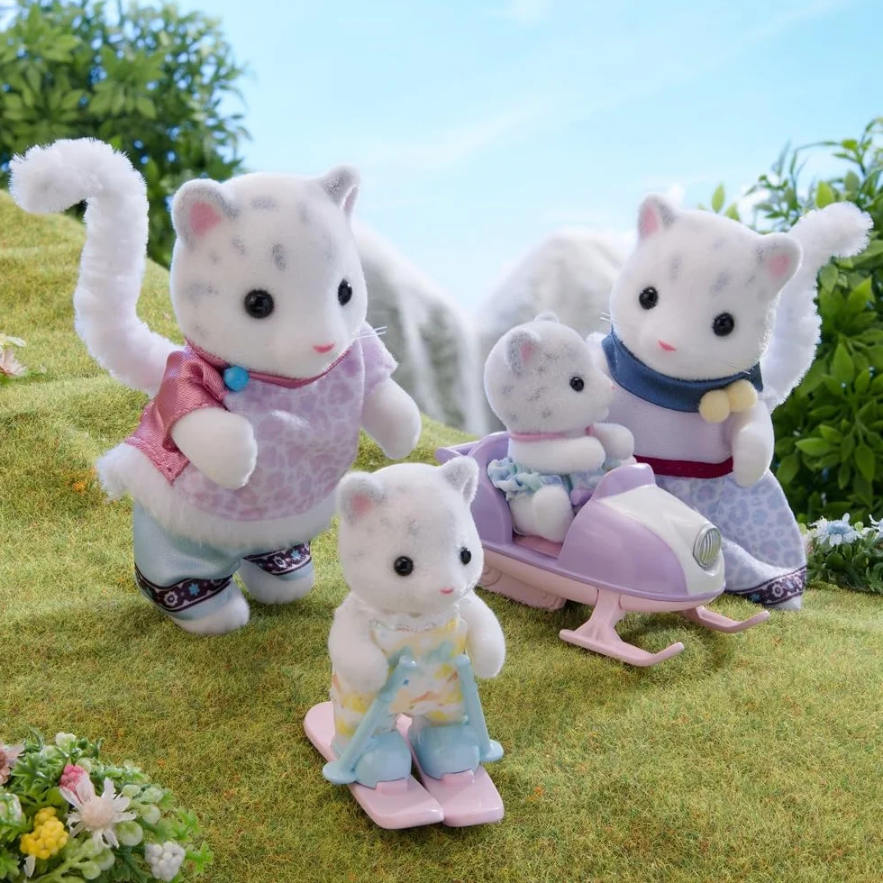 Sylvanian Families - 5814 Snow Leopard Family - Dollhouse Playsets