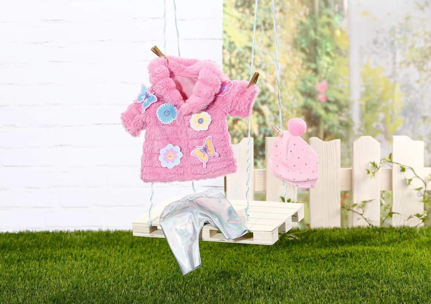 BABY born 833834 - Miękki różowy płaszcz z legginsami i czapką dla lalek 43 cm - Lalka nie wchodzi w zakres dostawy - Odpowiedni dla dzieci w wieku 3 lat +