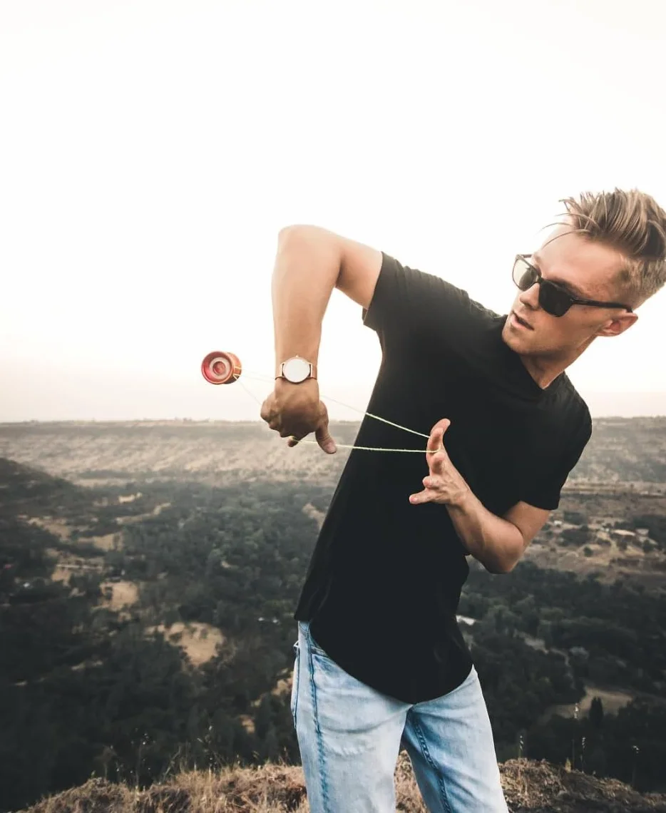 YoyoFactory Shutter Profi Yo-Yo firmy Weltmeister Gentry – niebieski (szybka rotacja, metalowe łożyska kulkowe, sznurek i instrukcja w zestawie)