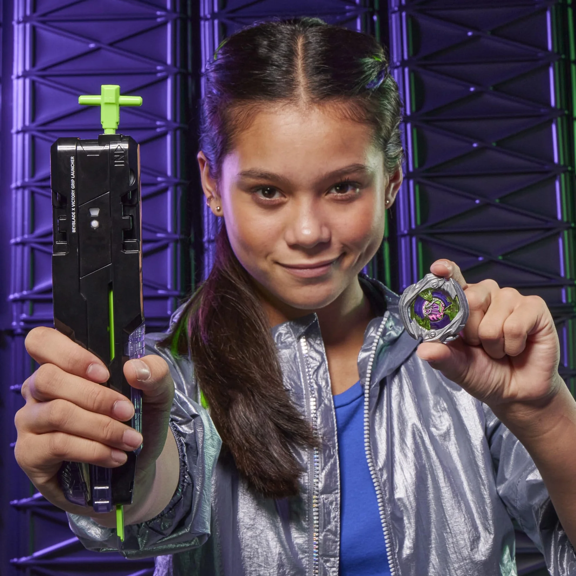 Hasbro Beyblade Zestaw Beyblade X Victory Grip z Prawoskrętną Wyrzutnią