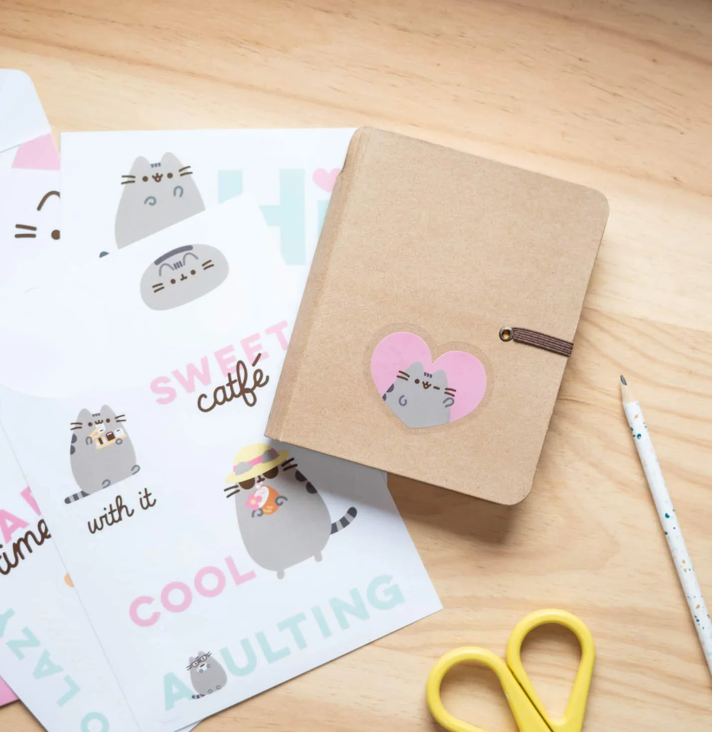 Grupo Erik Gadget Decals/kalkomania Pusheen Foodie Collection – wodoodporne naklejki wielokrotnego użytku, 9 x 5