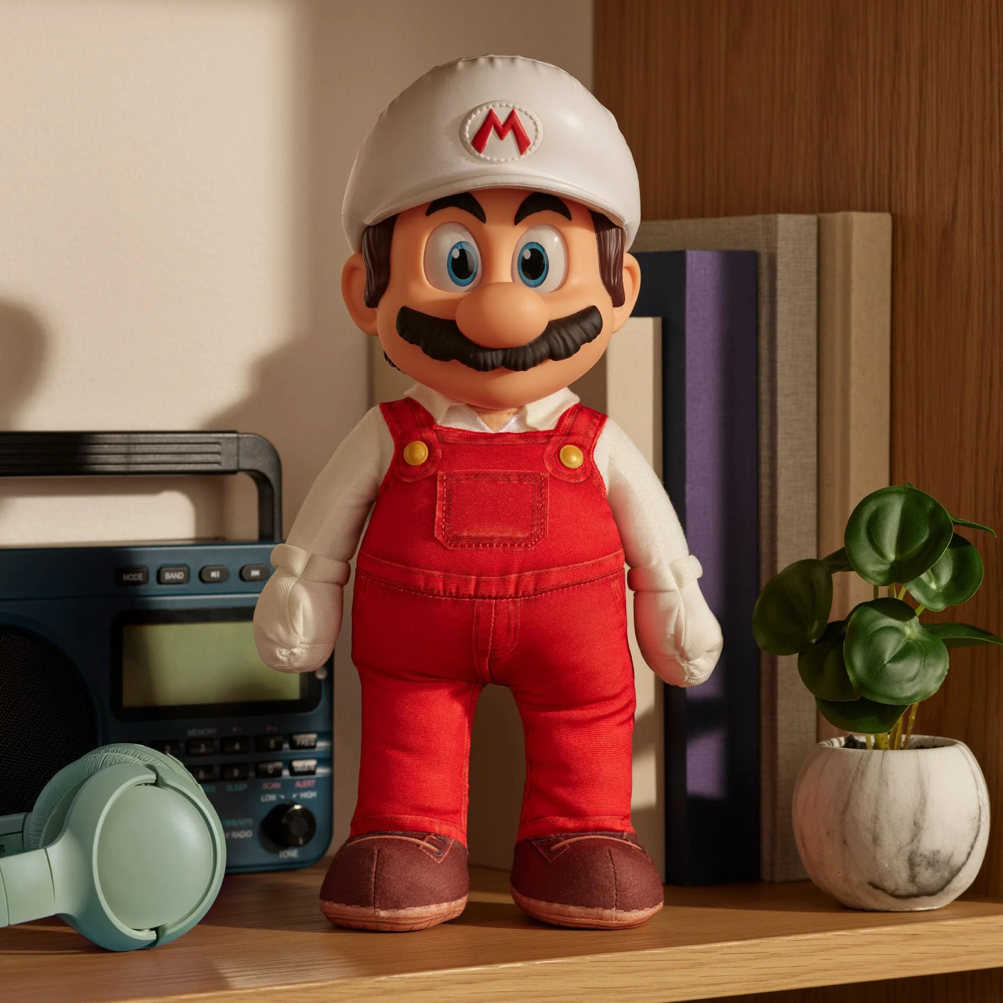 Super Mario Galaxy Movie Fire Mario Poseable Plush 14" / 35 cm, oficjalna licencja Jakks Pacific, pluszowa figurka z rzeźbioną głową Roto, kolekcjonerska pluszowa figurka Nintendo, 3+