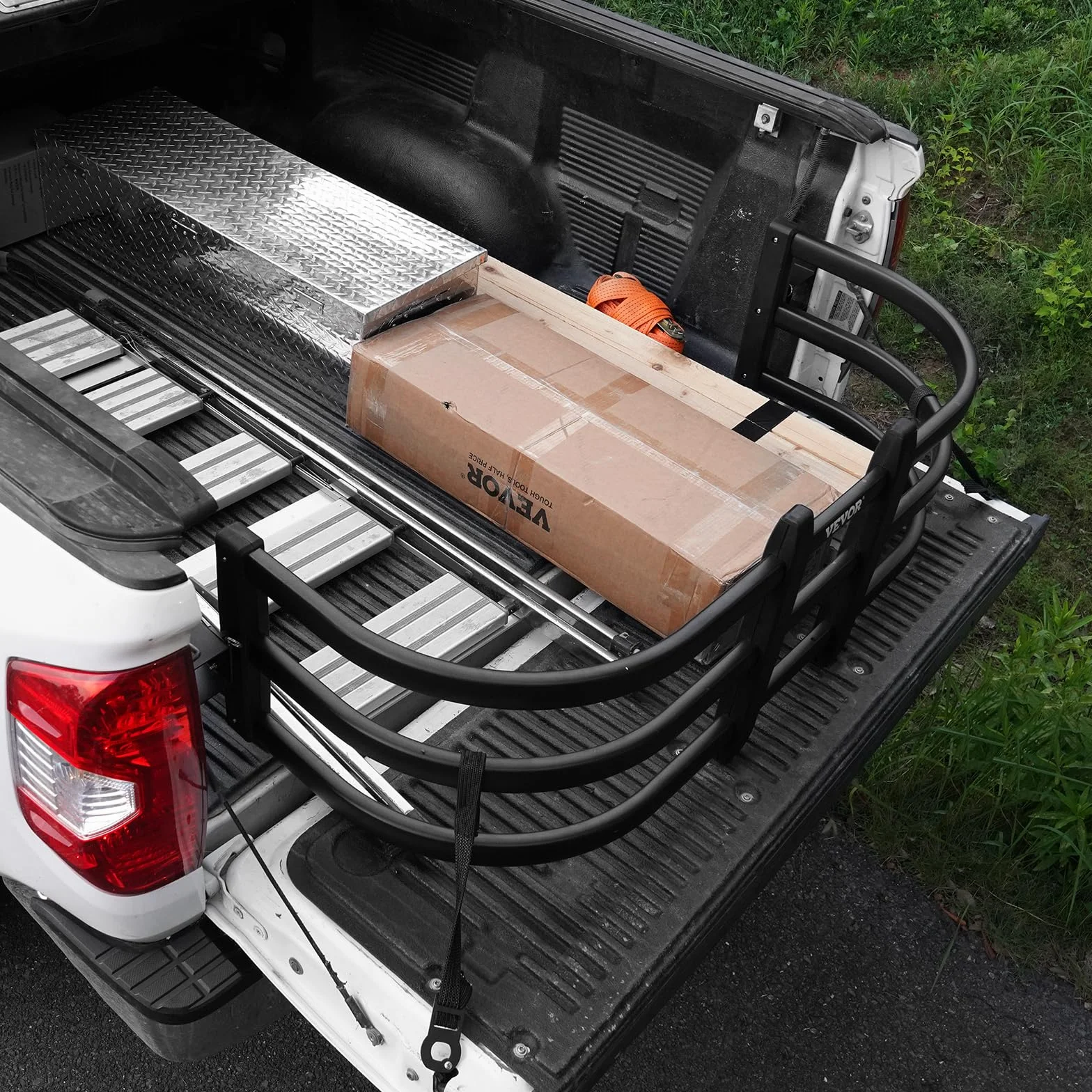 VEVOR Przedłużacz łóżka ciężarówki, aluminiowy wysuwany przedłużacz klapy bagażnika, 141-172 cm, wymagane wiercenie, Ford Super Duty, Dodge Ram 1500/2500/3500, Toyota Tundra, Nissan Titan, Chevrolet