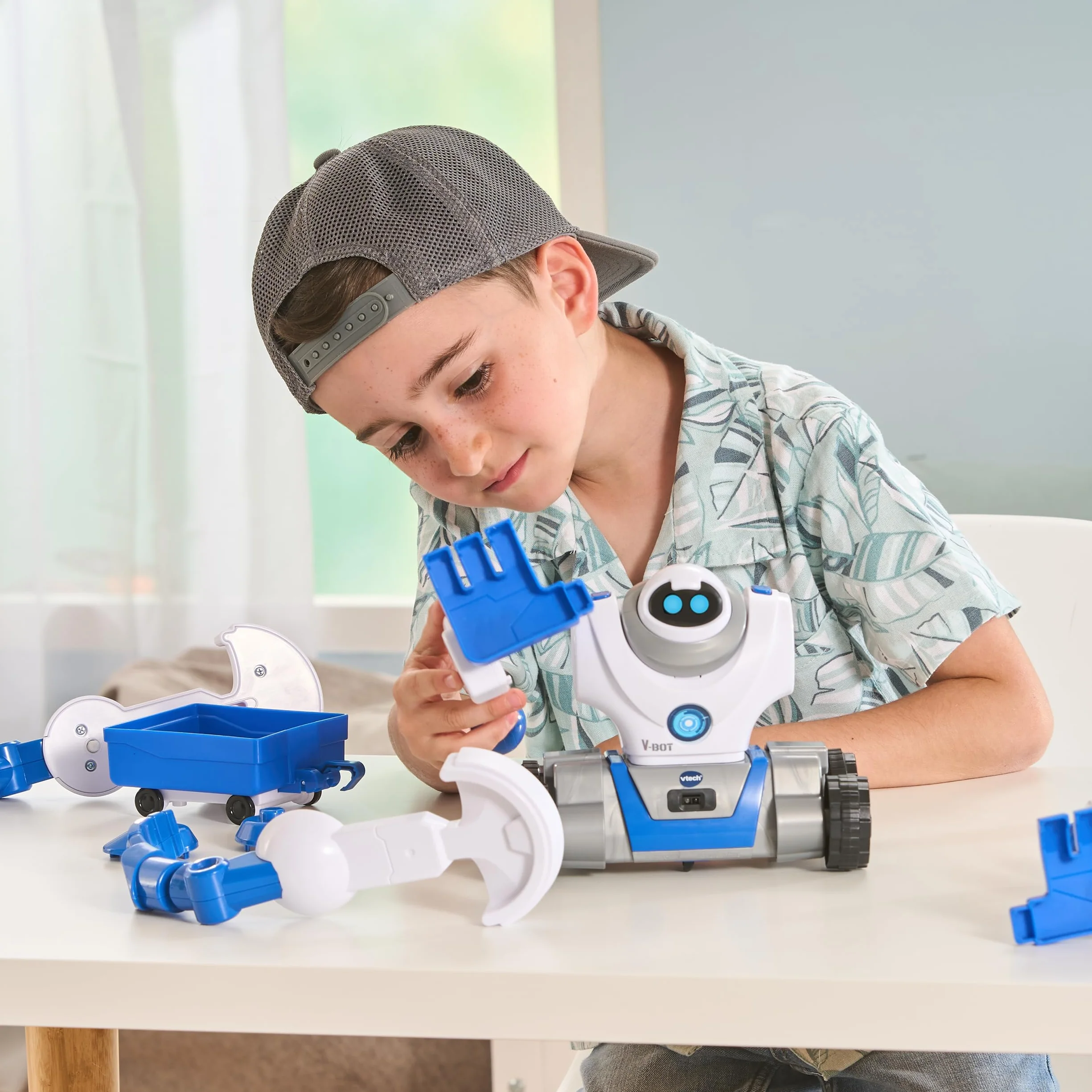 VTech V-Bot – robot 5 w 1 z silnikami i ekscytującymi misjami – dla dzieci w wieku 5-12 lat