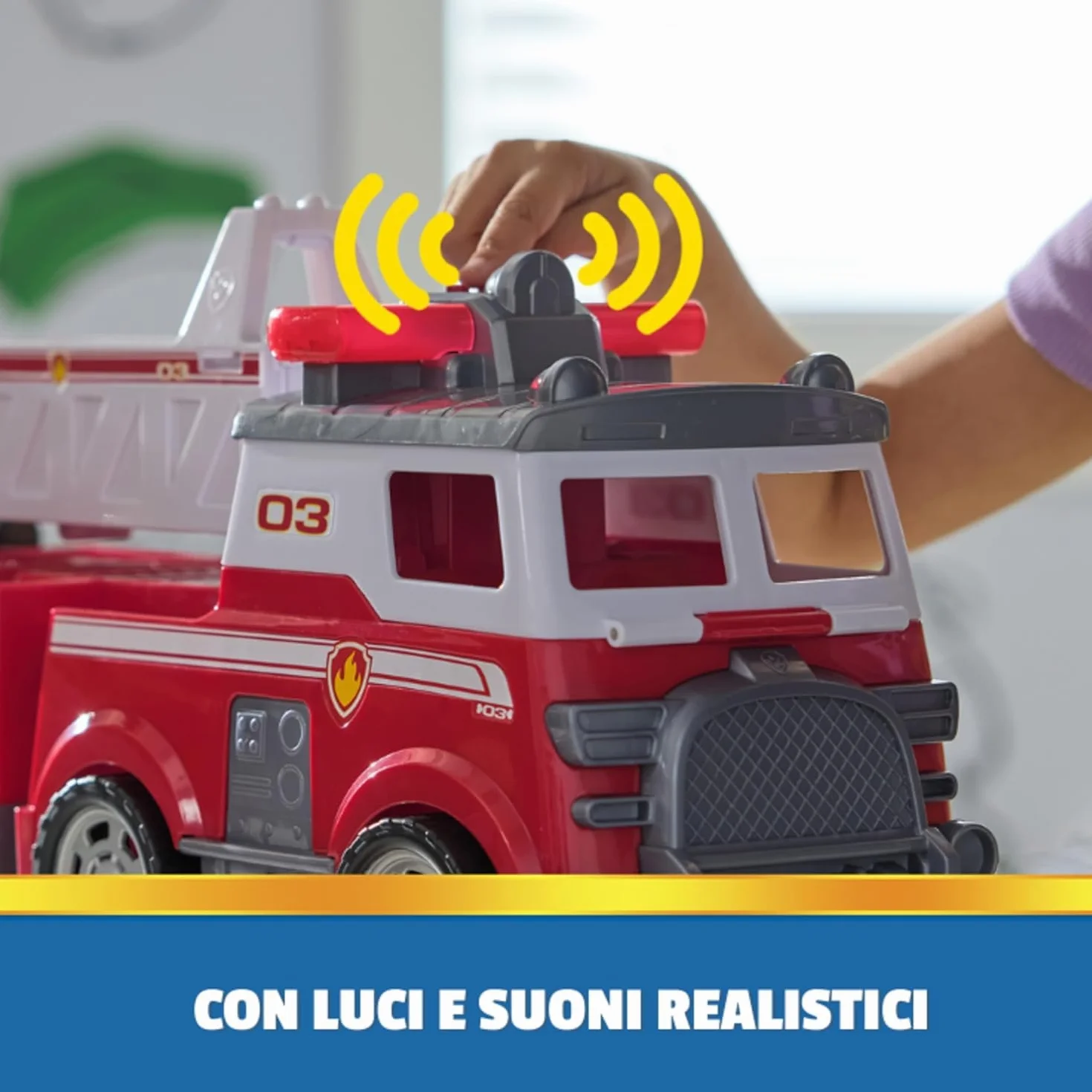 Paw Patrol, Wózek strażacki Marshalla, z wysuwaną skalą 61 cm, światłami i dźwiękami, mini pojazd, w zestawie postacie Chase, Marshall i Skye, zabawki dla chłopców i dziewczynek, 3+ lat