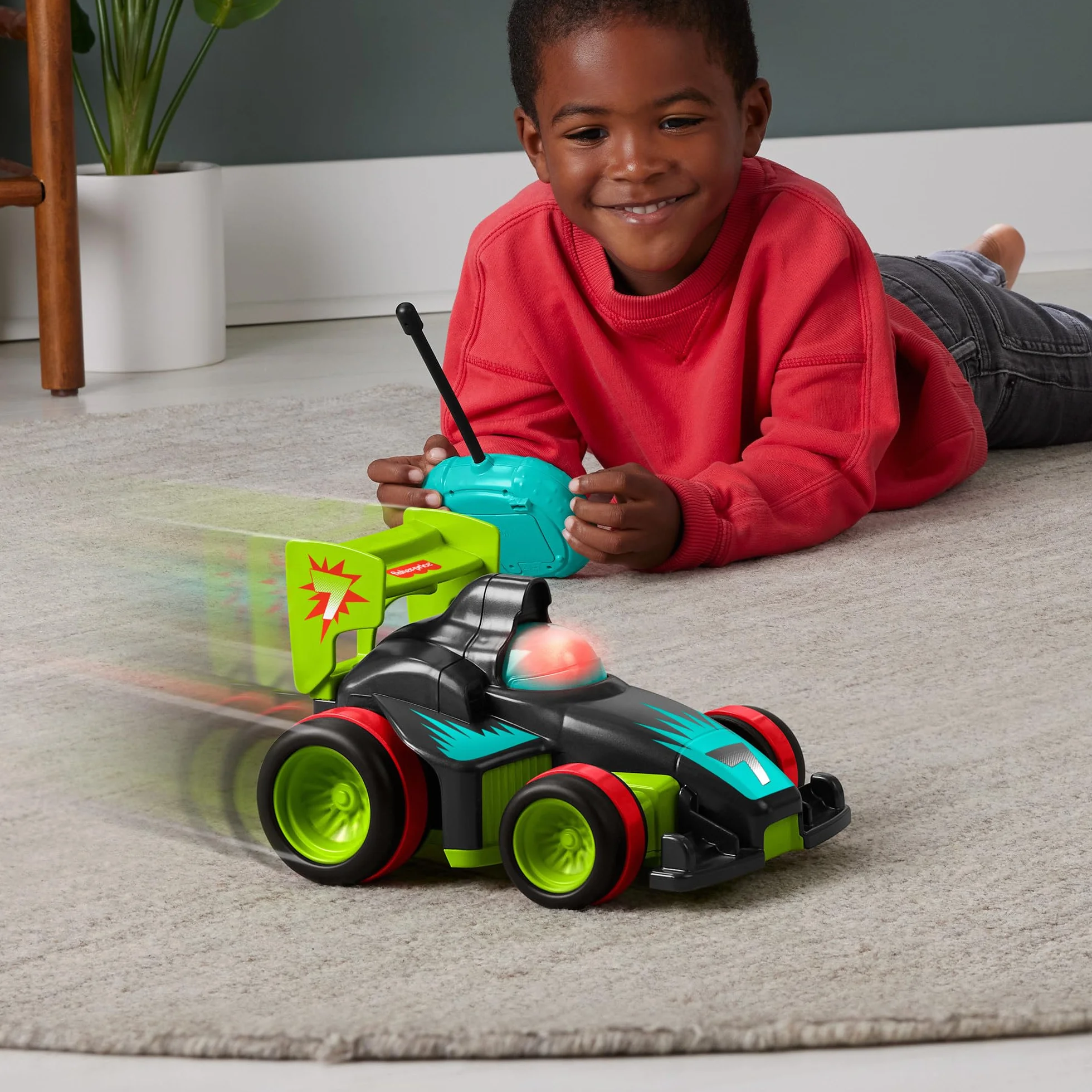 Fisher-Price MY Easy RC Zdalnie sterowany samochód Zielono-niebiesko-czerwony o 2 prędkościach dla dzieci od 3 roku życia, HYH28