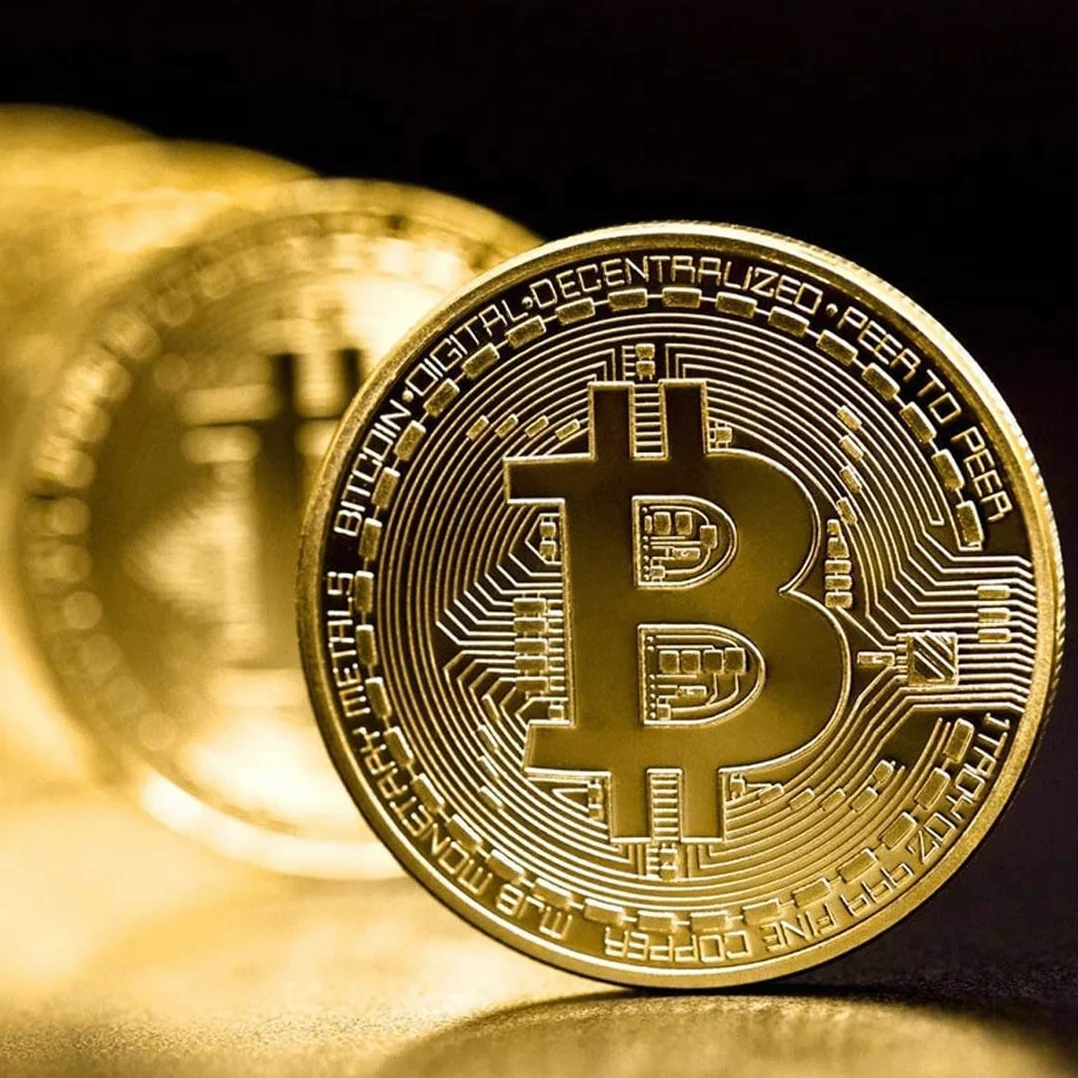 Shinekoo Pozłacana moneta kolekcjonerska Bitcoin BTC