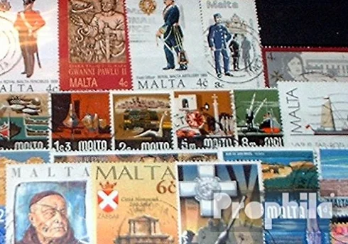Malta 25 różnych Znaczków Kolekcjonerskich