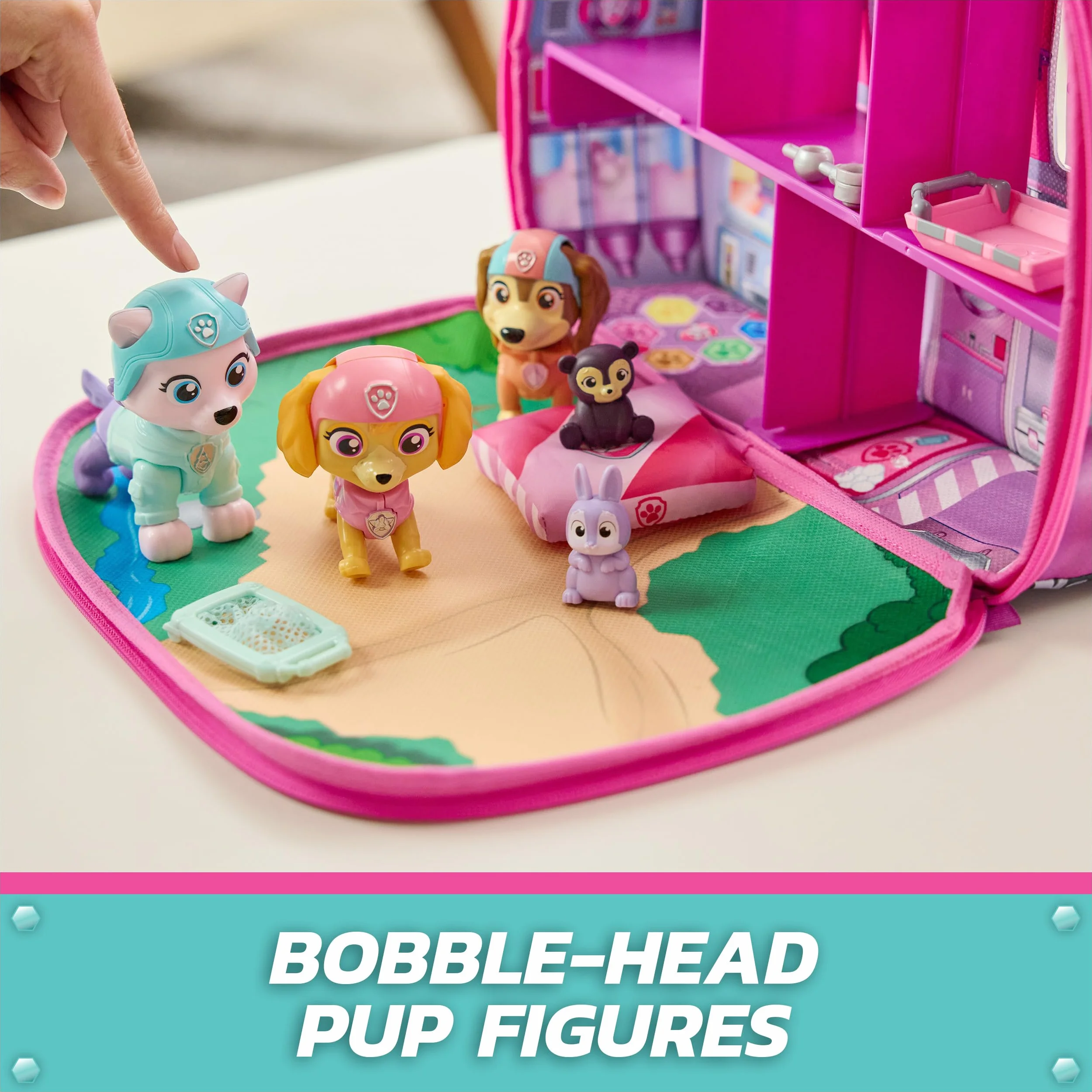 PAW Patrol Skye's World Pupcation Rescue Set z figurkami Skye, Everest & Liberty Bobble Head i kamperem RV, zabawkami dla dzieci dla chłopców i dziewcząt w wieku od 3 lat
