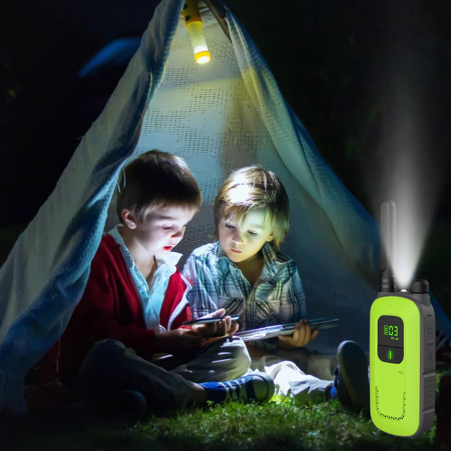 Radioddity PR-T3 Walkie Talkie PMR446 krótkofalówka VOX z 16 kanałami, latarka, zasięg 4 km, ładowalne akumulatory do przygód, aktywności na świeżym powietrzu, na kemping, 2 sztuki