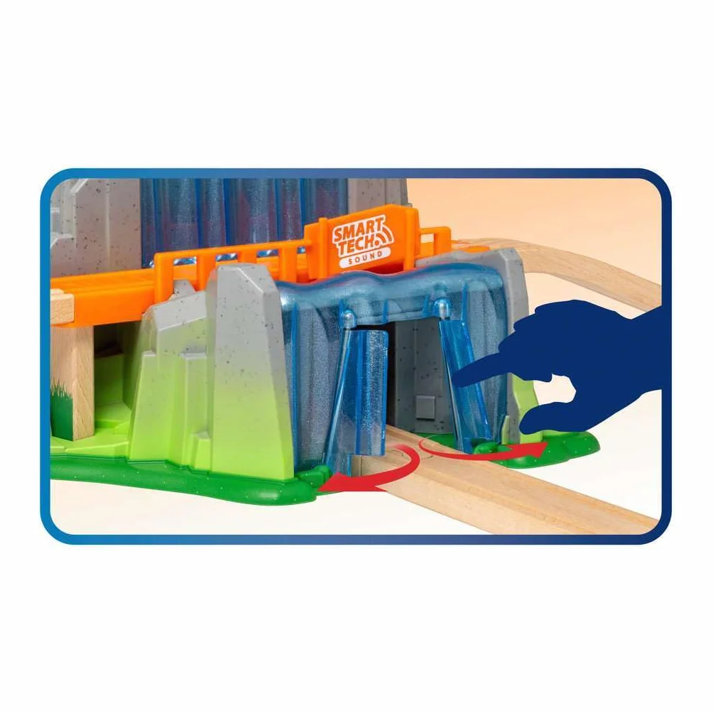 BRIO World 33978 Smart Tech Sound Waterfall Tunnel - Interaktywny dodatek do drewnianego pociągu - Zalecane od 3 lat