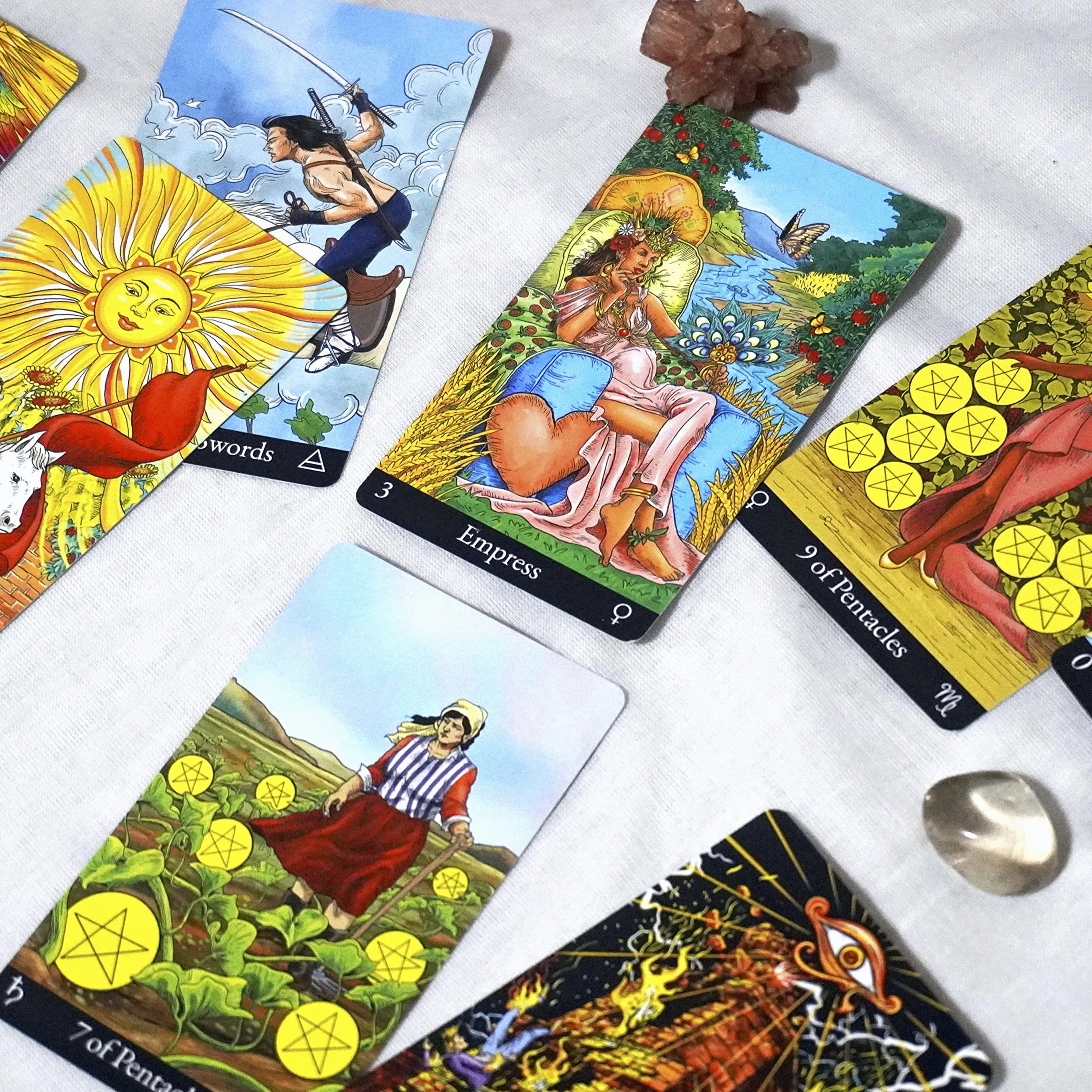 Tarot Deck z obszernym przewodnikiem – nowoczesna symbolika i ulepszone interpretacje cyfrowe dla wszystkich poziomów