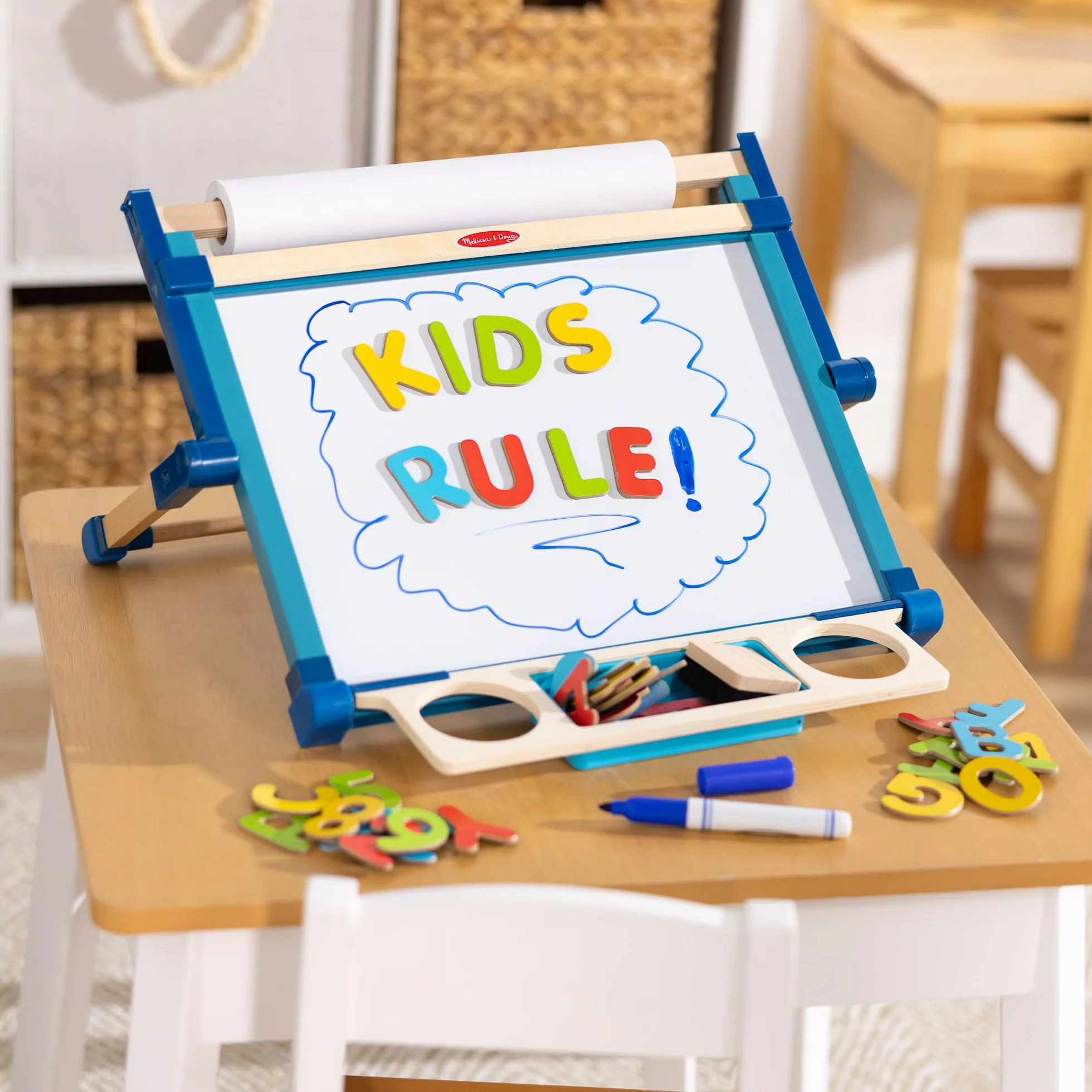 Melissa & Doug Drewniana dwustronna sztaluga stołowa, sztuka, rzemiosło, zabawa udawana, 3+, wielokolorowa, 44,45 cm wys. x 52,705 cm szer. x 6,985 cm dł
