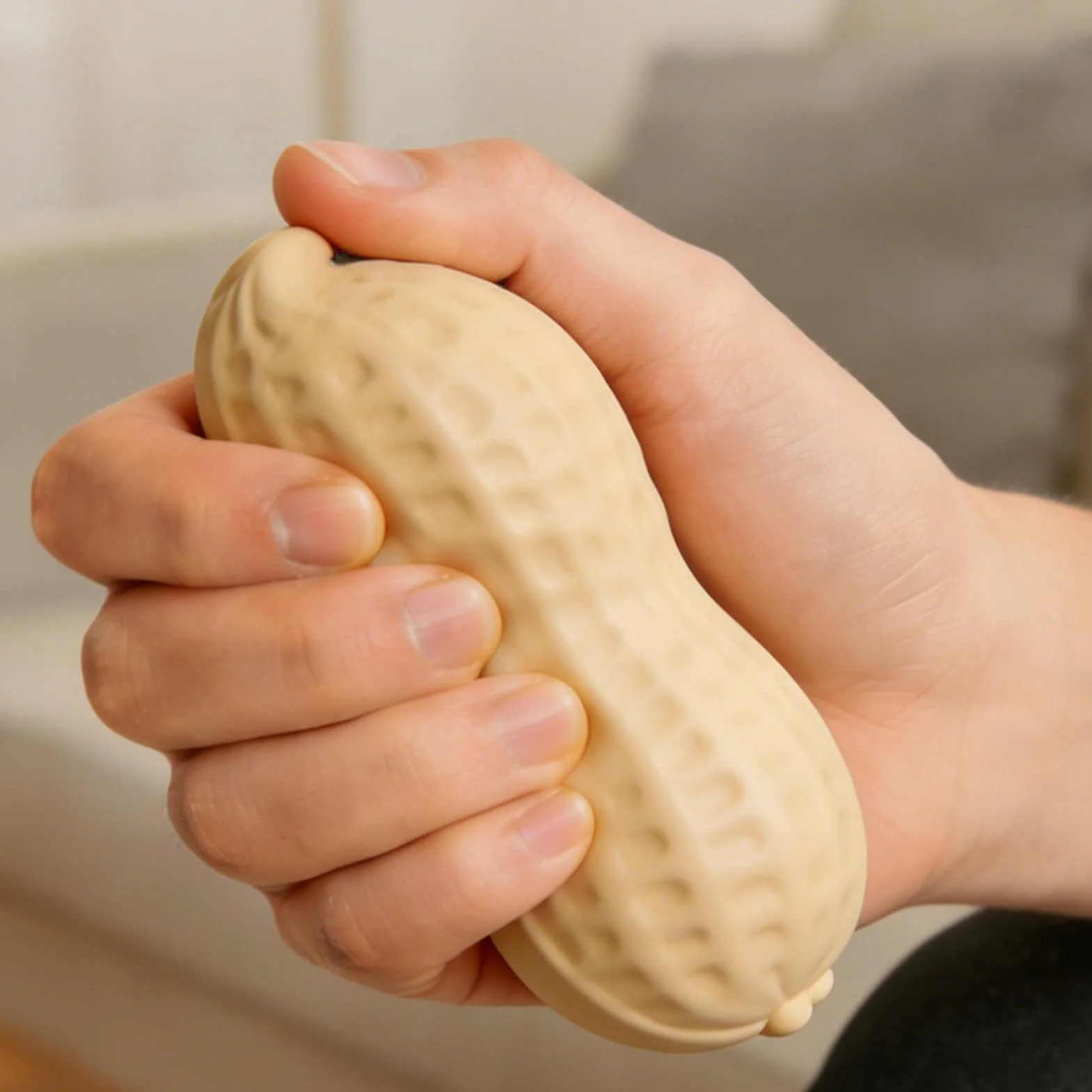 Fidget Toy - realistyczna gniotka z orzeszków ziemnych, uroczy ziemny przedmiot do zabawy sensorycznej o miękkiej, elastycznej fakturze, funkcja komfortowego nacisku dłoni o powolnym odbijaniu, idealn