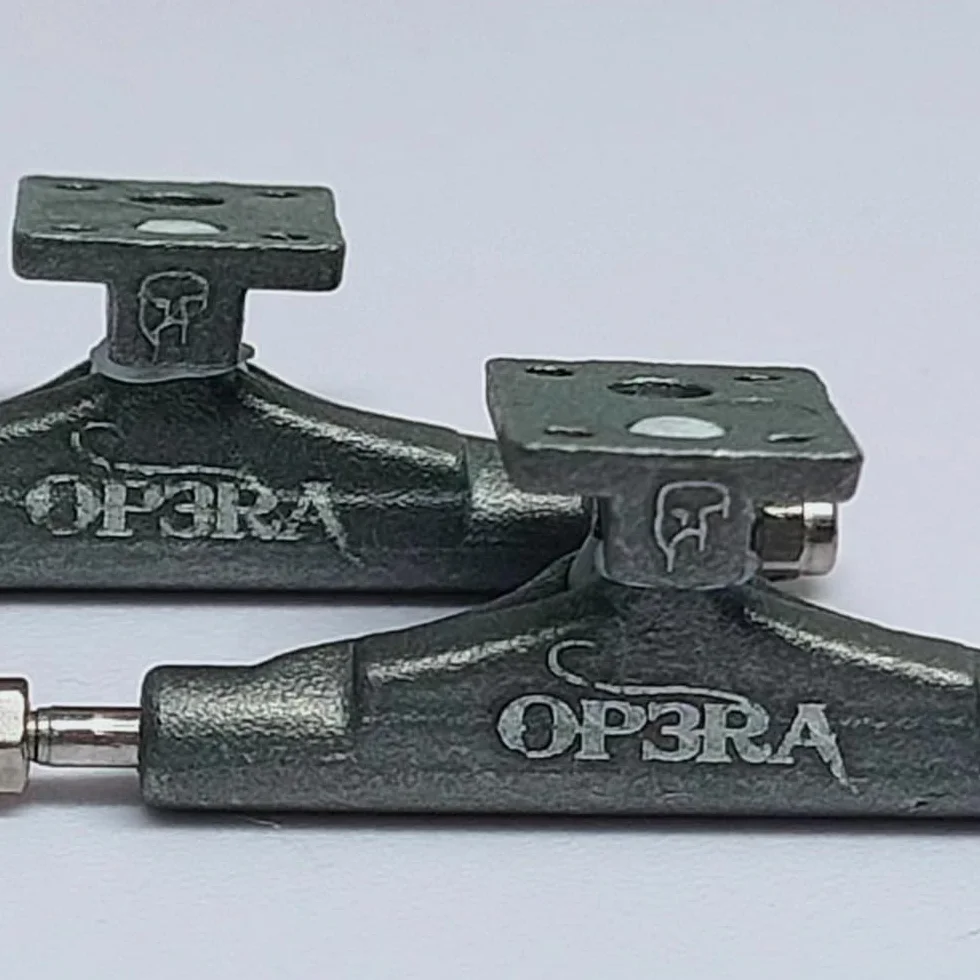 LEEFAI Pro Podstrunnica, kompletna, 34 x 96 mm, wstępnie zmontowana, z masywnymi metalowymi ciężarówkami, kołami łożyskowymi - seria dla początkujących podstrunnic OP3RA (moc malowania)