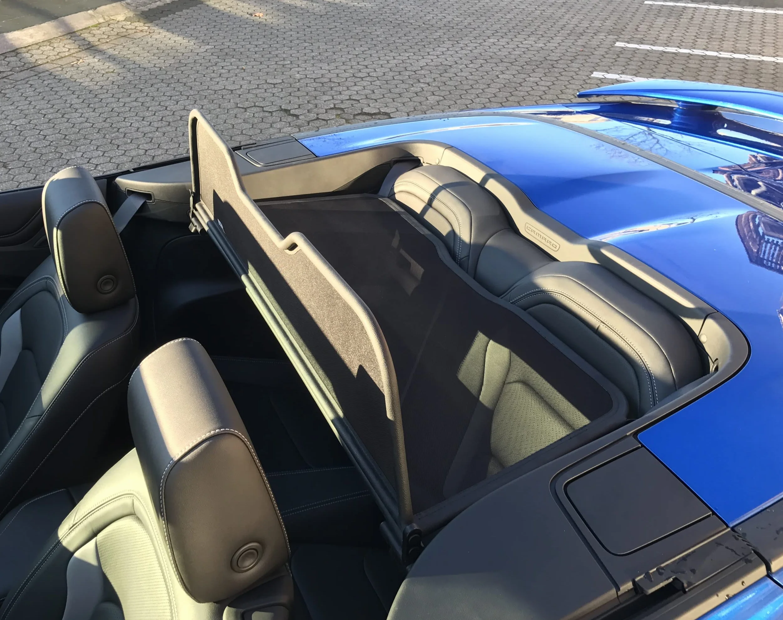 Windschotty nadaje się do Holden GM Chevrolet Camaro Gen.6 Cabrio
