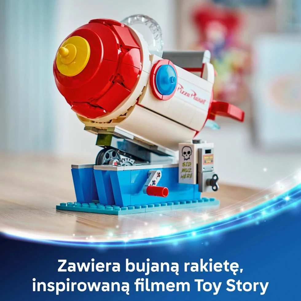 LEGO ǀ Disney i Pixar Kosmita z bujaną rakietą Pizza Planet, zabawka dla dzieci od 9 lat, ruchoma figurka kosmity, ozdoba do pokoju dziecięcego, pomysł na prezent dla chłopca i dziewczynki 43307