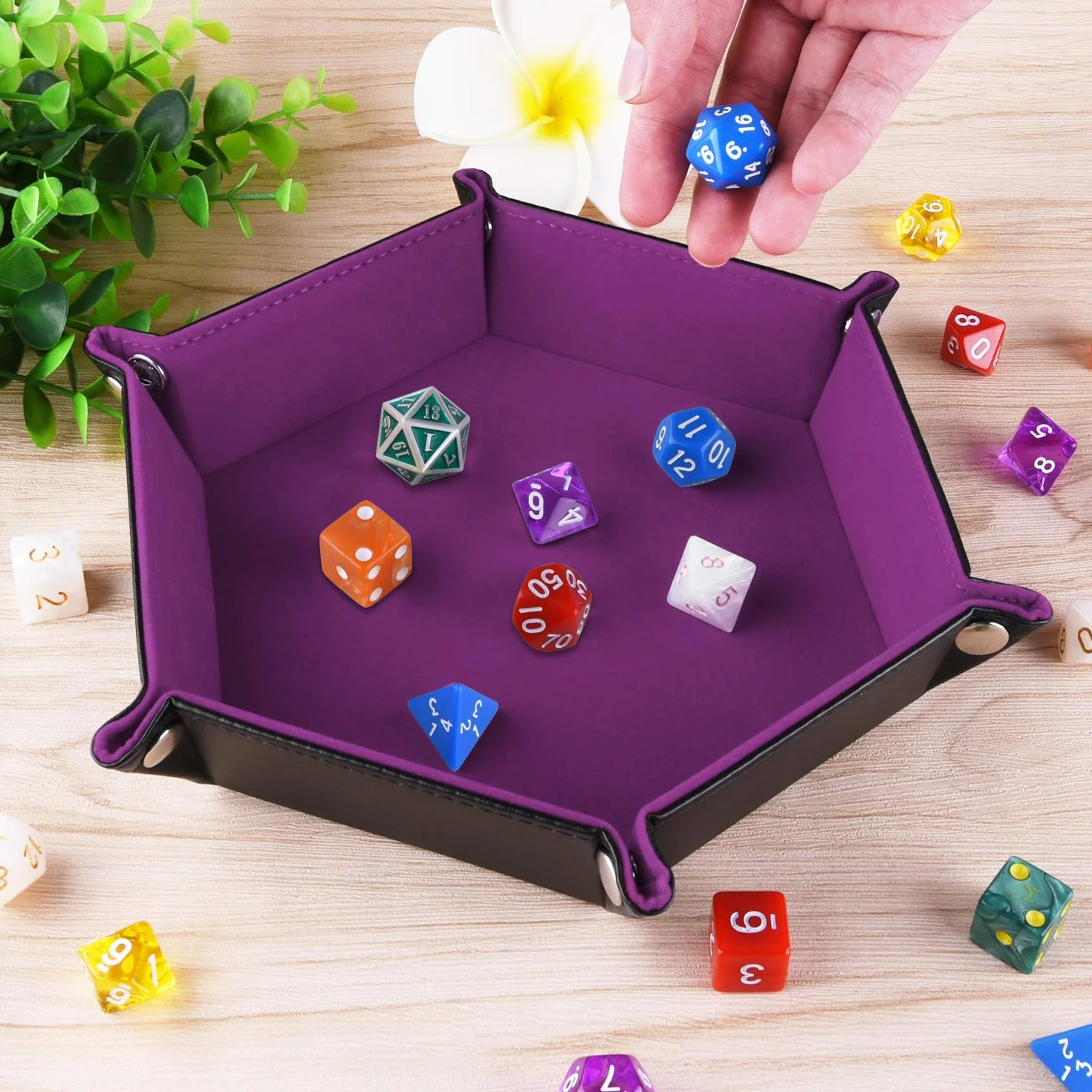 SIQUK Dwustronna taca na kości, składana sześciokątna skóra PU i ciemnofioletowy aksamitny uchwyt na kości do Dungeons and Dragons RPG Dice Gaming D&D i innych gier stołowych