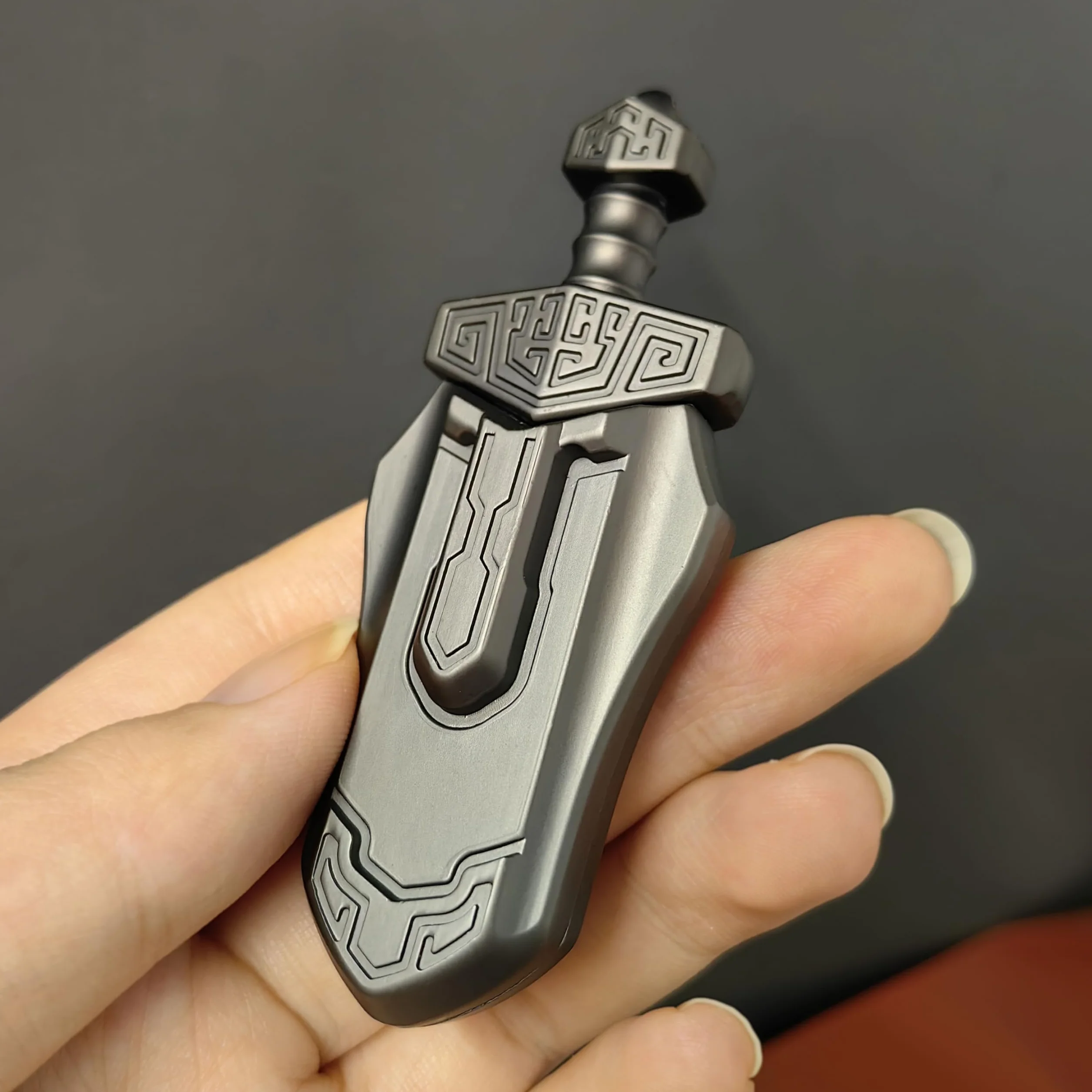 T-Conceal EDC Sword Dekompresja Fidget Slider - antystresowa zabawka na biurko dla dorosłych, magnetyczna metalowa zabawka na biurko (szary)