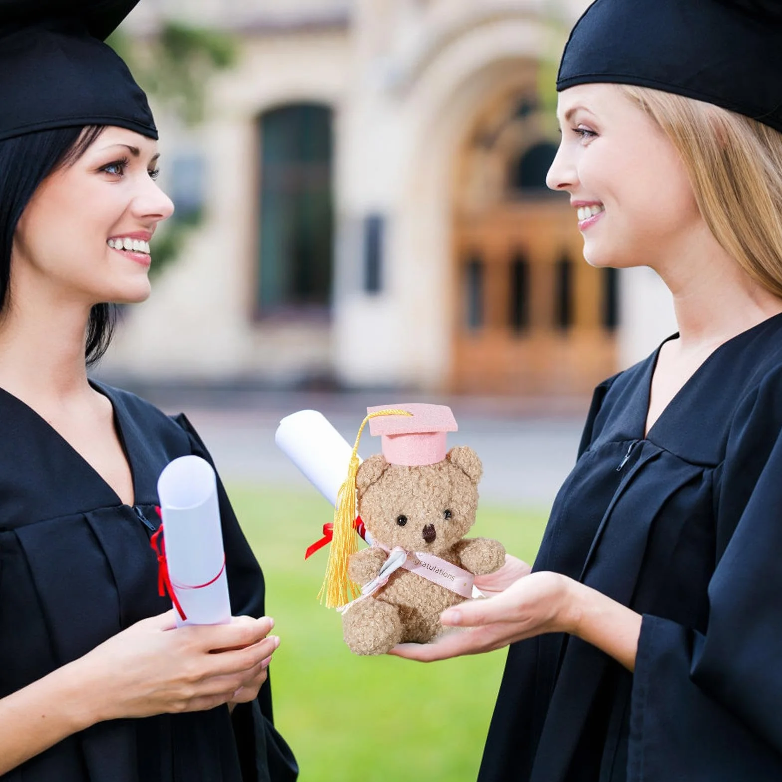 Graduation Bear, 5.1-Inch Plush with Cap Diploma Stuffed Animal, Adorable Souvenir, Cute Desktop Ornament, for Kindergarten, High School, College Celebrations