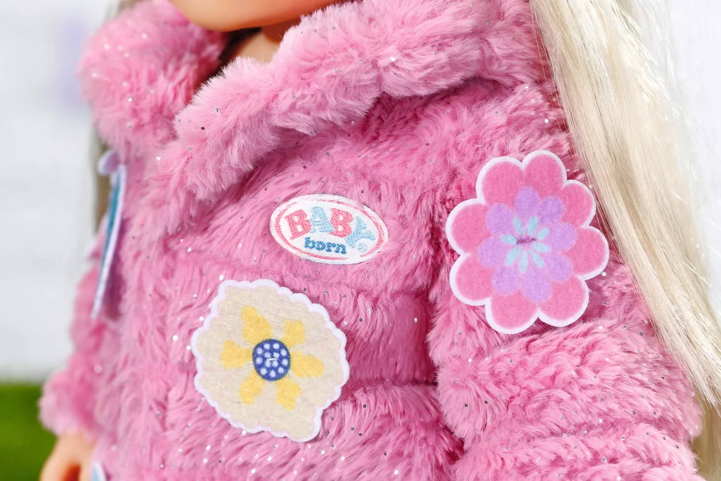BABY born 833834 - Miękki różowy płaszcz z legginsami i czapką dla lalek 43 cm - Lalka nie wchodzi w zakres dostawy - Odpowiedni dla dzieci w wieku 3 lat +