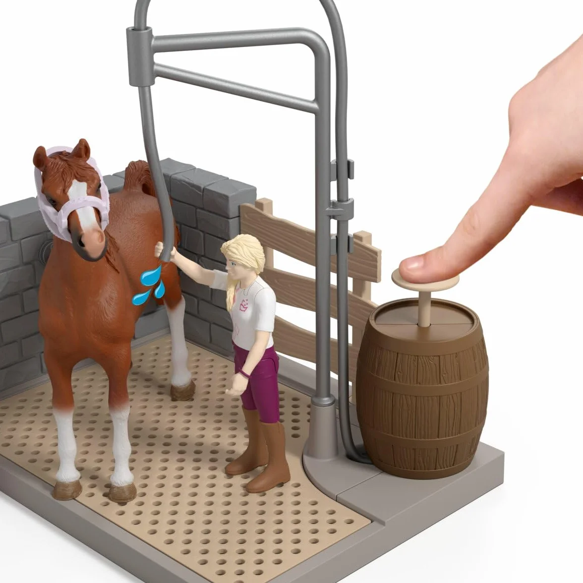 schleich HORSE CLUB | Myjnia dla koni Sofii 42792 | Zestaw z prawdziwą wodą, pompką, koniem, ruchomą figurką & akcesoriami | Zabawka konna & prezent dla dzieci od 5 lat | 26 elementów