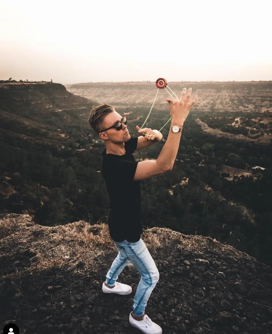 YoyoFactory Shutter Profi Yo-Yo firmy Weltmeister Gentry – niebieski (szybka rotacja, metalowe łożyska kulkowe, sznurek i instrukcja w zestawie)