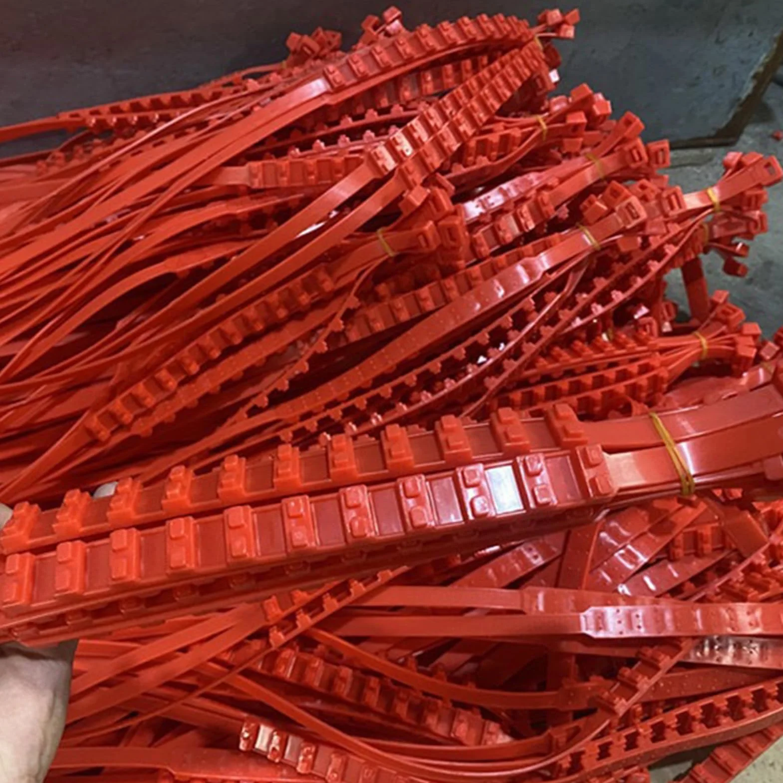 Snow Chains For Car Tires - 10 Pieces Zip Ties For Tires In Snow Anti Slip Wheel, Anti-Skid Traction Device, Sedan SUV Truck Outdoor Winter Driving, Road Safety Component Kit