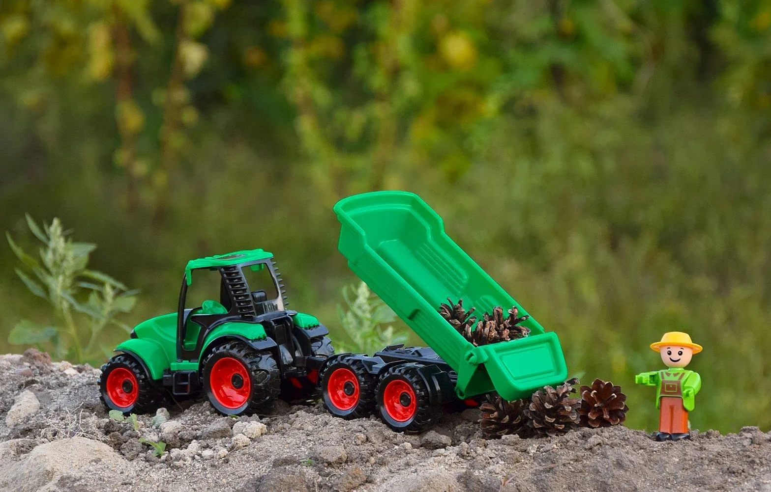 Lena Truckies Traktor z przyczepĂ 38 cm