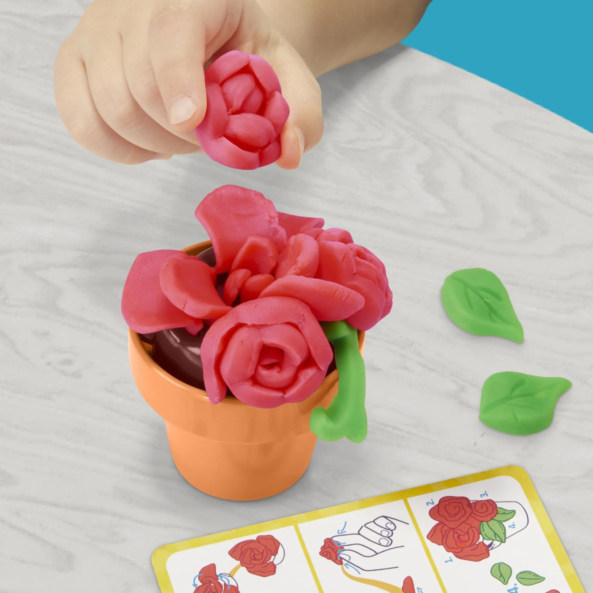 Zestaw do zabawy Kwitnące kwiaty Play-Doh