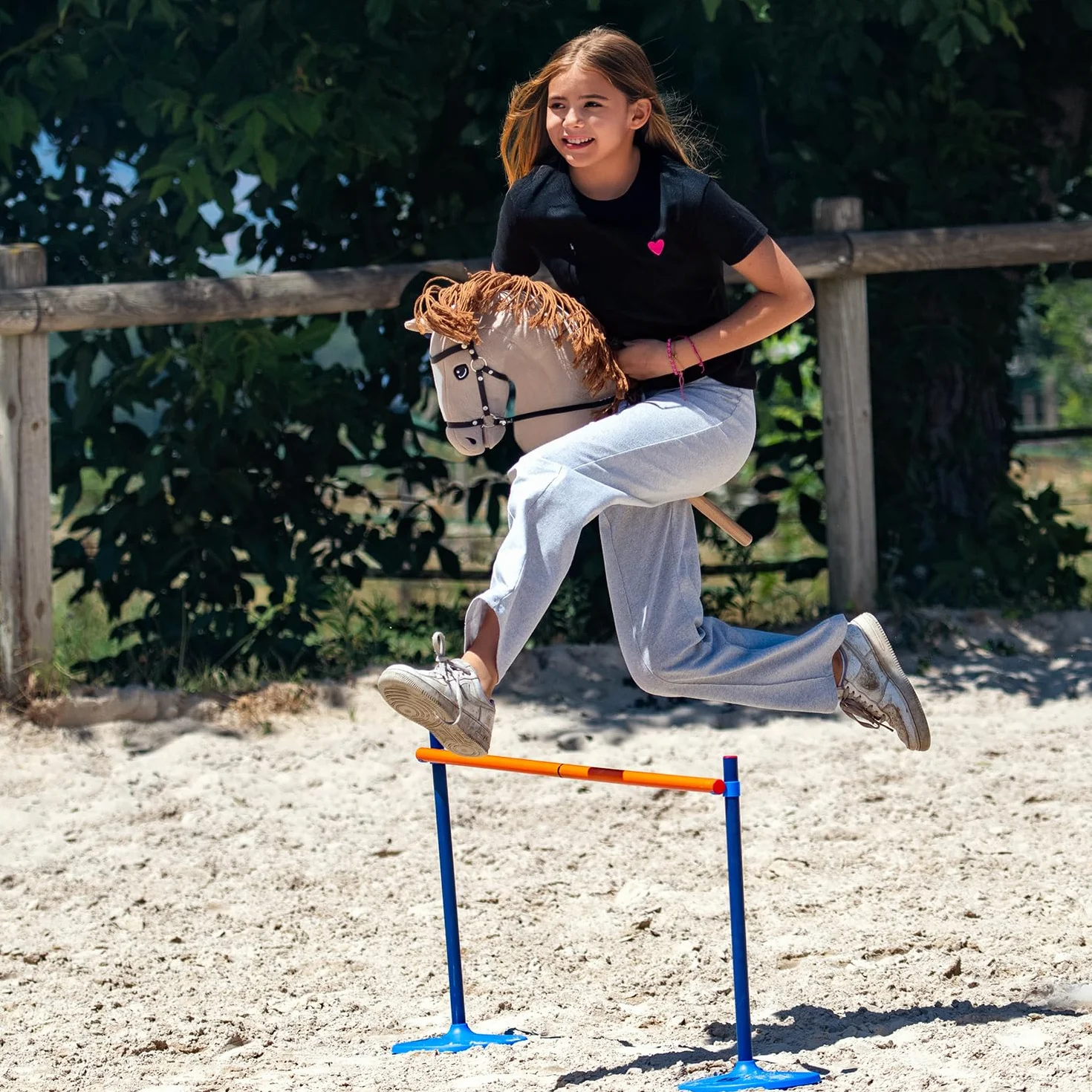 Hobby Horse Beige A3, kompletny kij koń z siatką, mors, lejce, kantar i czarno-biała czapka przeciw owadom. kij do hobby koni dla dzieci i młodzieży
