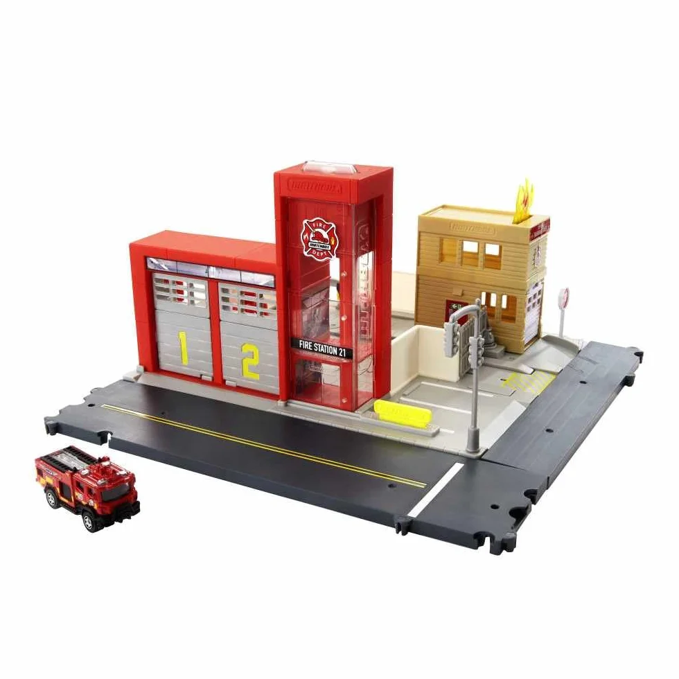 Matchbox Hbd76 - Zestaw do Zabawy W Straż pożarną, Z 1 Wozem Strażackim W Skali 1:64, Efektami Świetlnymi i Dźwiękowymi Oraz Ruchomymi Częściami, dla Dzieci od 3 Lat