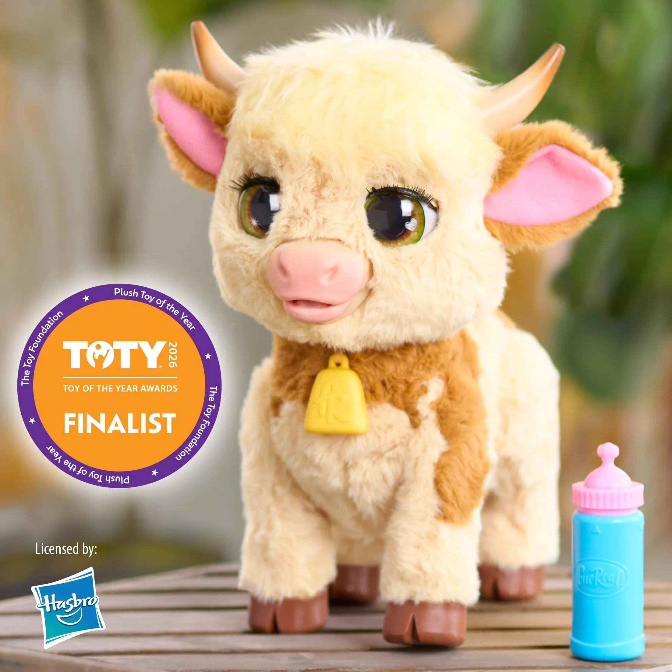 furReal Maggie the Feed & Follow Cow, 11 Inch Interactive Highland Mini Cow, for Boys and Girls, Ages 4 and up
