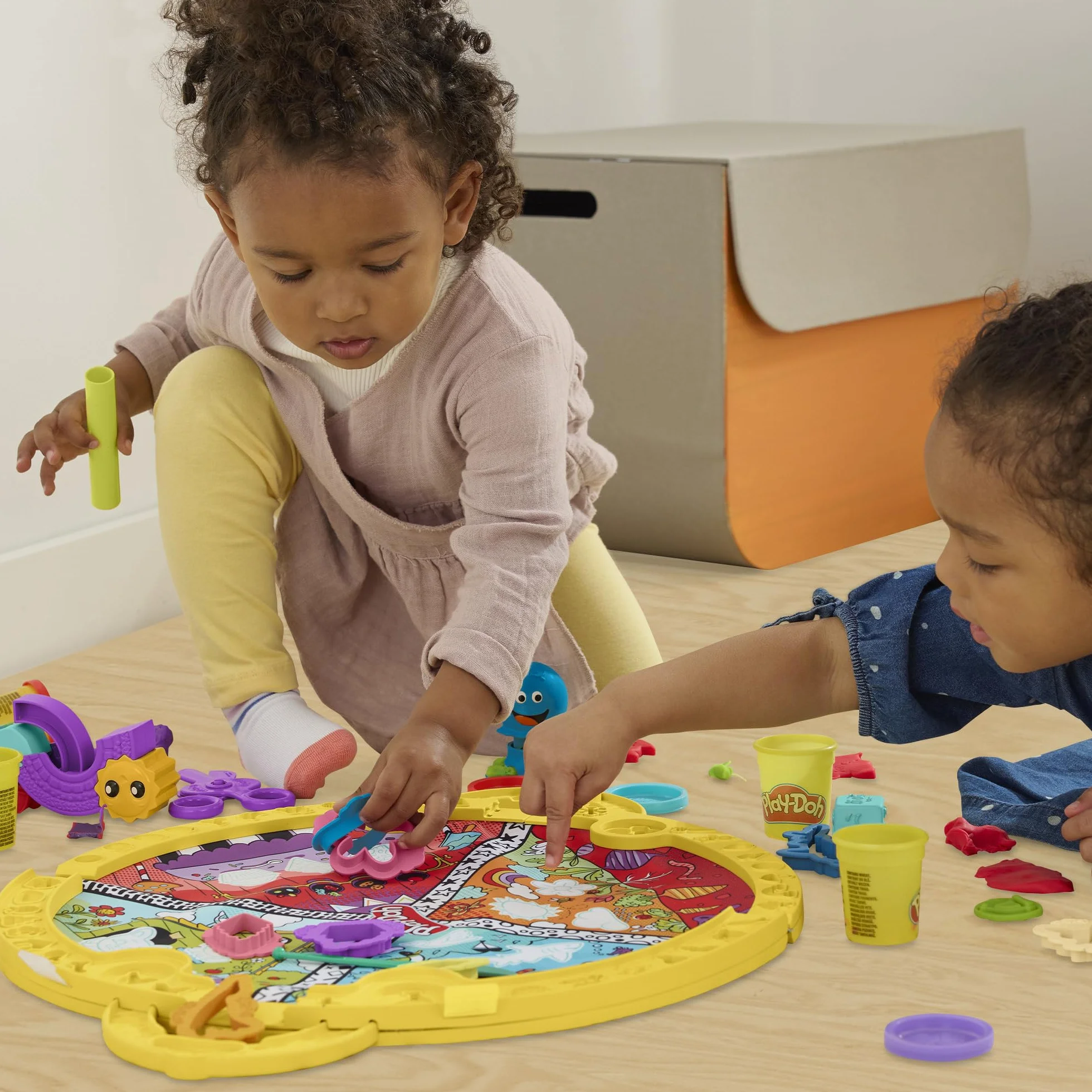 Play-Doh Zestaw startowy Play-Doh: składana, przenośna mata do zabawy