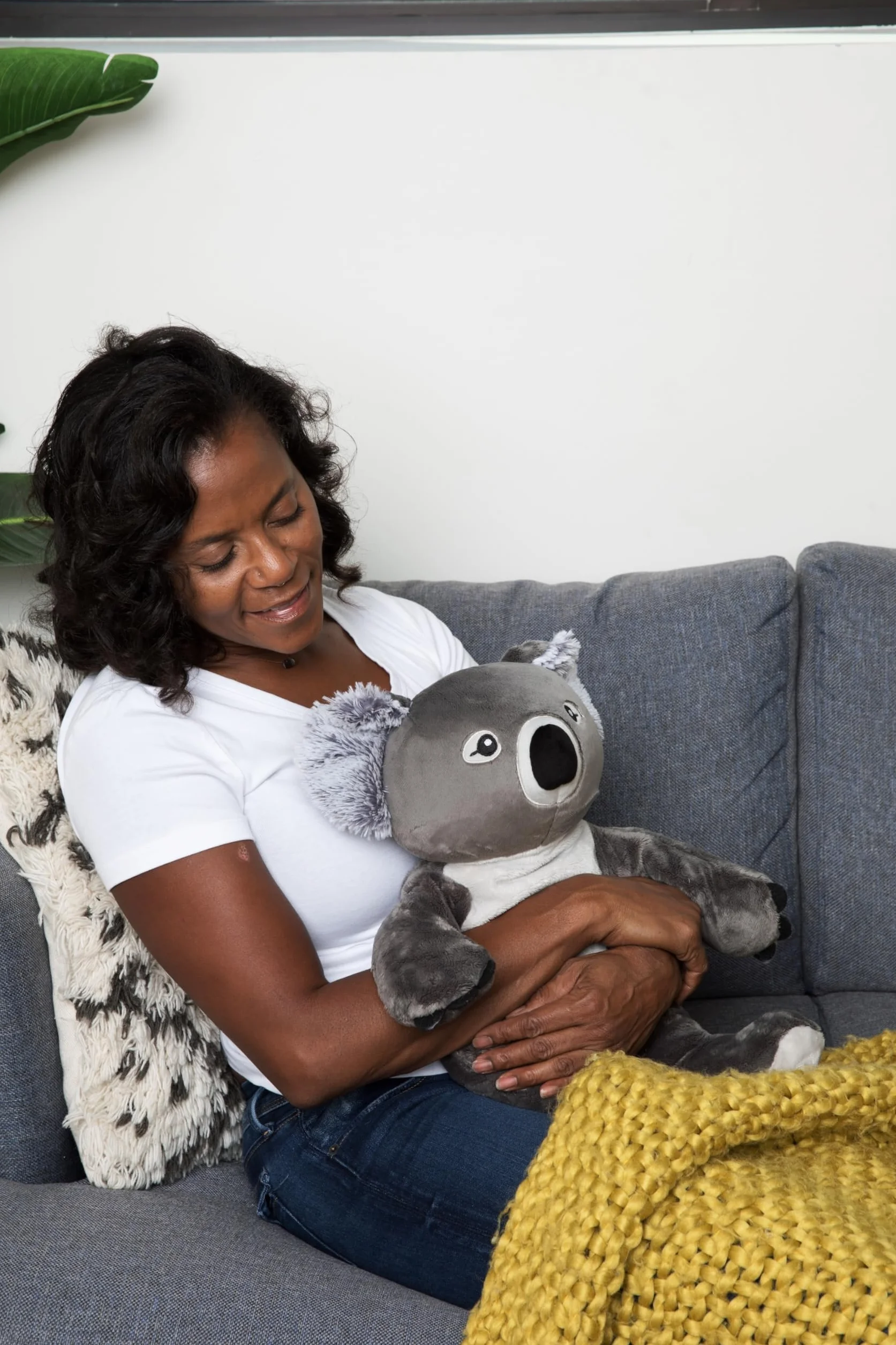 HUGIMALS Quinn The Koala 4.5lb Plush Stuffed Animal for Kids, Teens and Adults