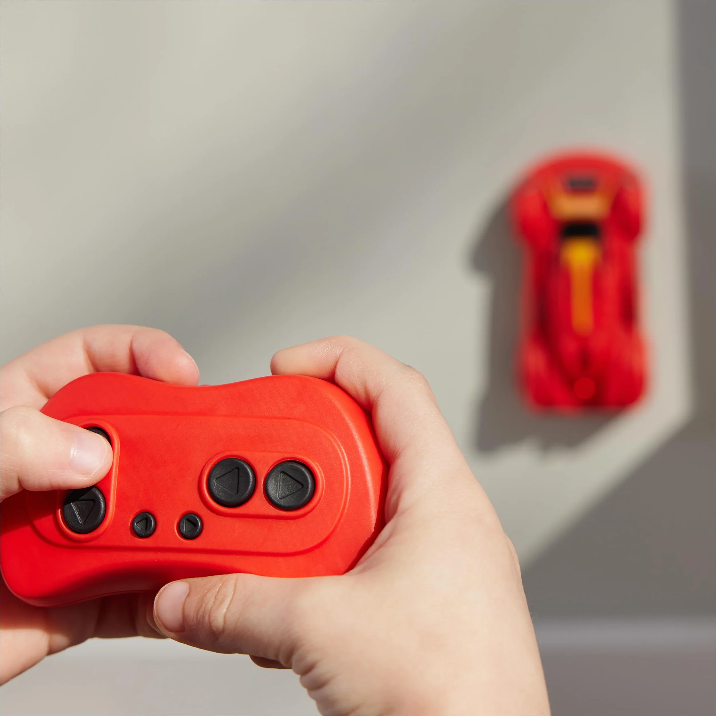Air HOGS Zero Gravity Sprint Wall Climber Samochód zdalnie sterowany, akumulator ładowany przez USB, czerwony pilot zdalnego sterowania, do użytku wewnątrz, 6066517, dla dzieci powyżej 4. lat