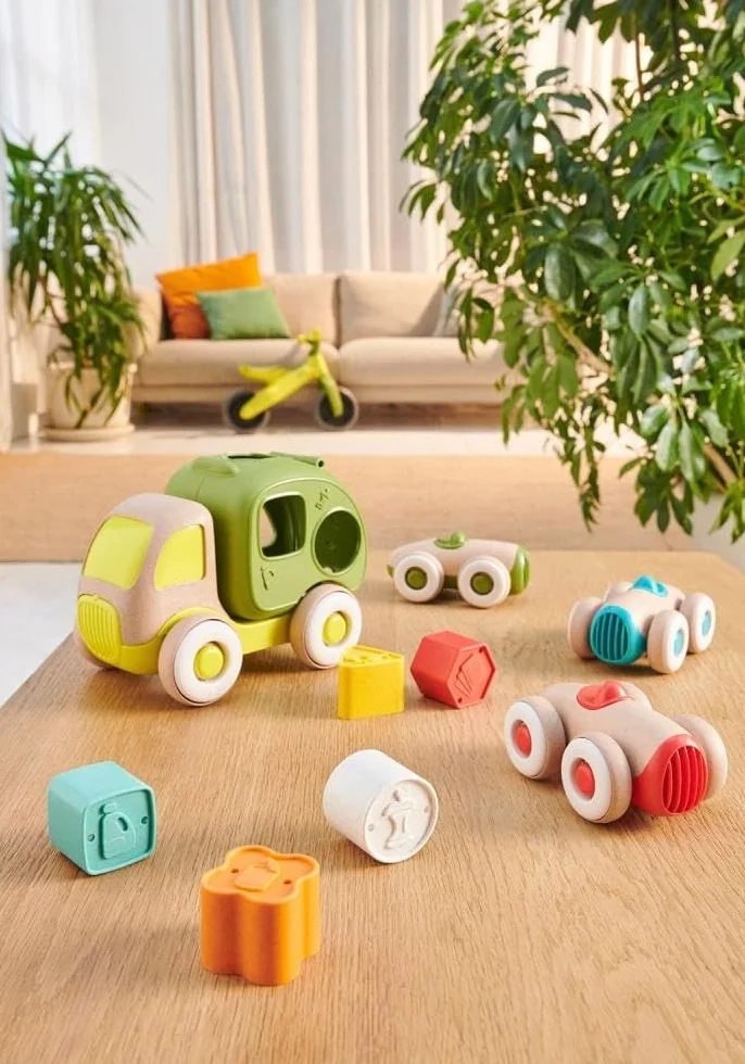 Samochód Chicco Eco+ z Wolnymi Kołami, Mini Pojazd z Drewna i Plastiku z Recyklingu, Zabawka dla Dzieci od 12 do 36 miesięcy, Kolor Jasnoniebieski