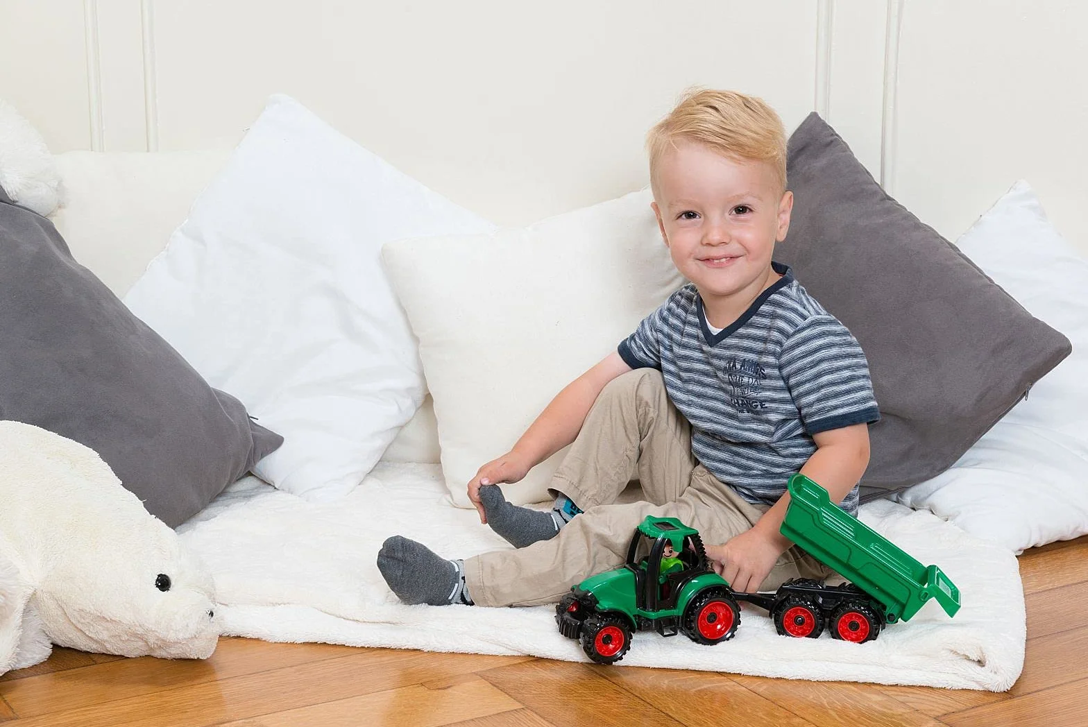 Lena Truckies Traktor z przyczepĂ 38 cm