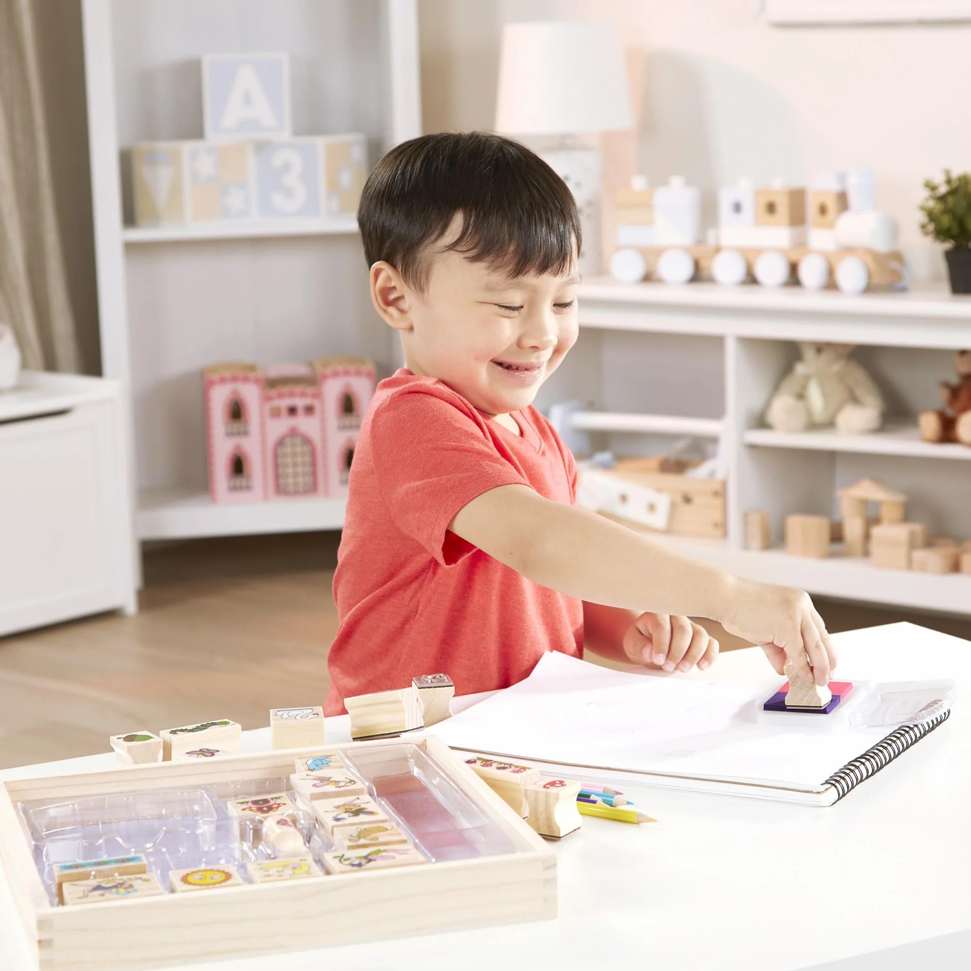 Melissa & Doug – pieczątki z serii Stamp-a-Scene: ogród wróżek | rzemiosło i sztuka | zestaw pieczątek i szablonów | 4+ | prezent dla chłopca lub dziewczynki