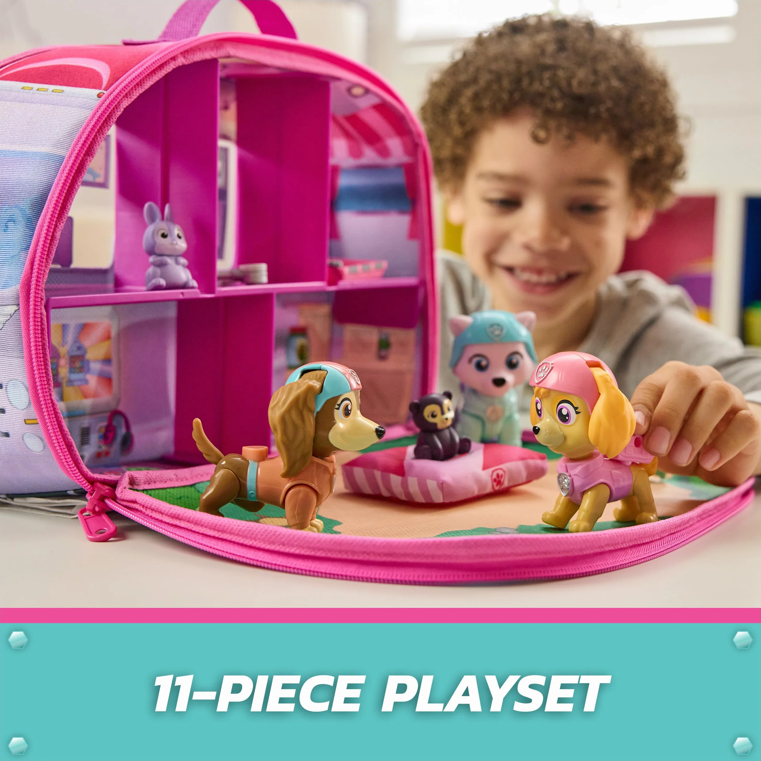 PAW Patrol Skye's World Pupcation Rescue Set z figurkami Skye, Everest & Liberty Bobble Head i kamperem RV, zabawkami dla dzieci dla chłopców i dziewcząt w wieku od 3 lat