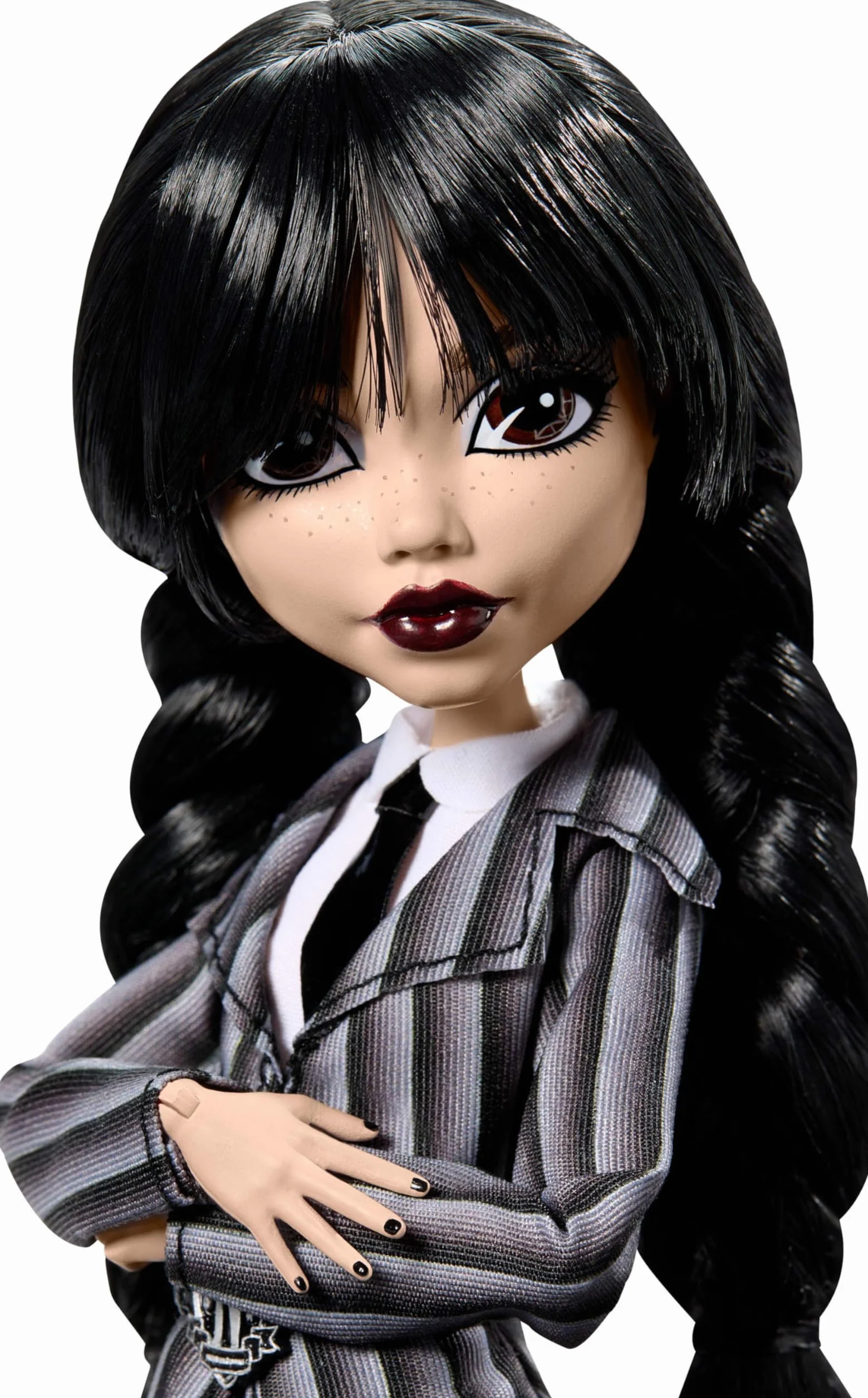 Monster High Wednesday Addams Lalka kolekcjonerska w szkolnym mundurku Akademii Nevermore z figurką Rączki, plecakiem, akcesoriami i podstawką dla lalki, HXJ04