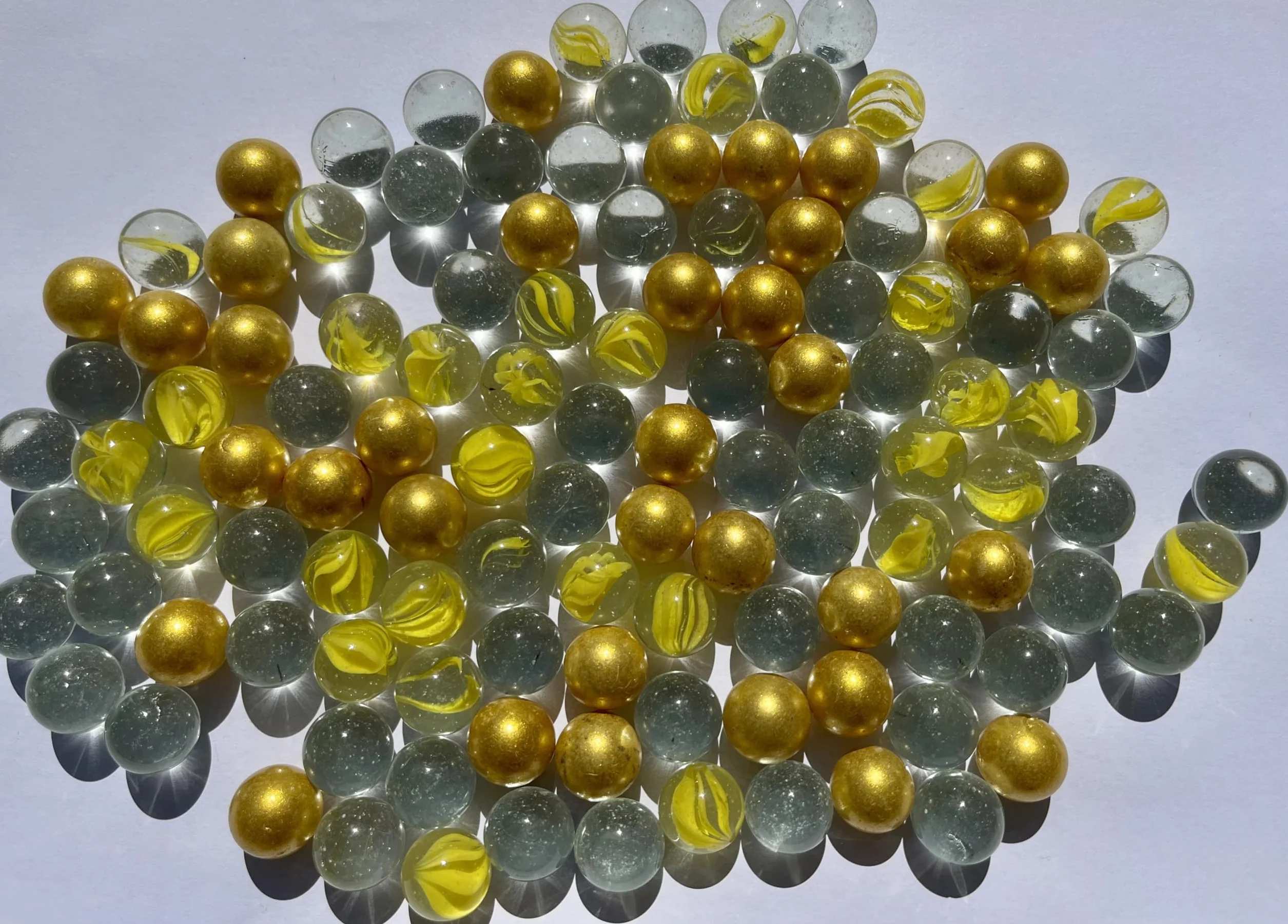 FAIRY TAIL & GLITZER FEE 100 kulek złota przezroczysta mieszanka szklanych kulek 16 mm gra w kulki złote przezroczyste kulki