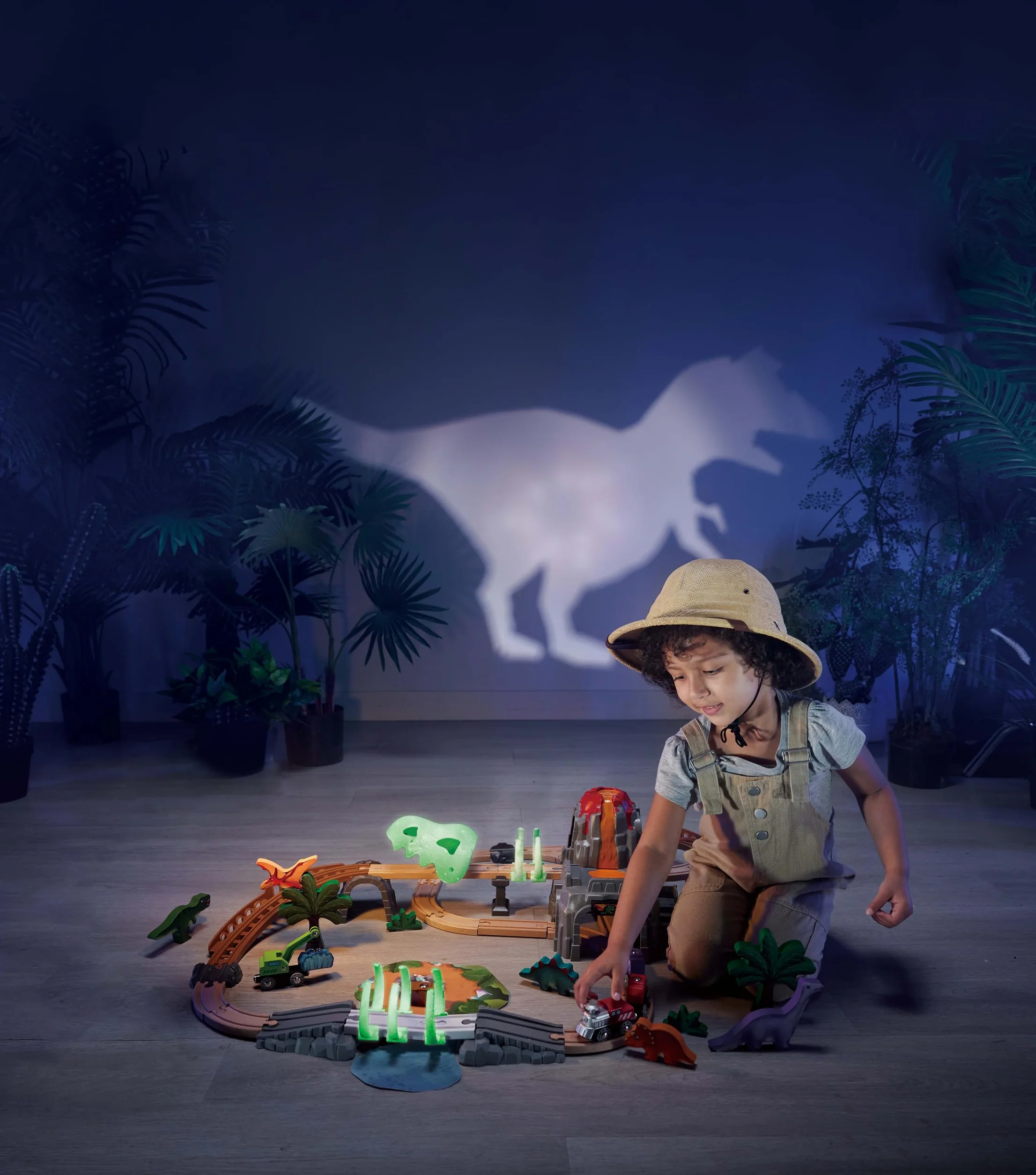 Hape Zestaw przygodowy kolejowy Dino