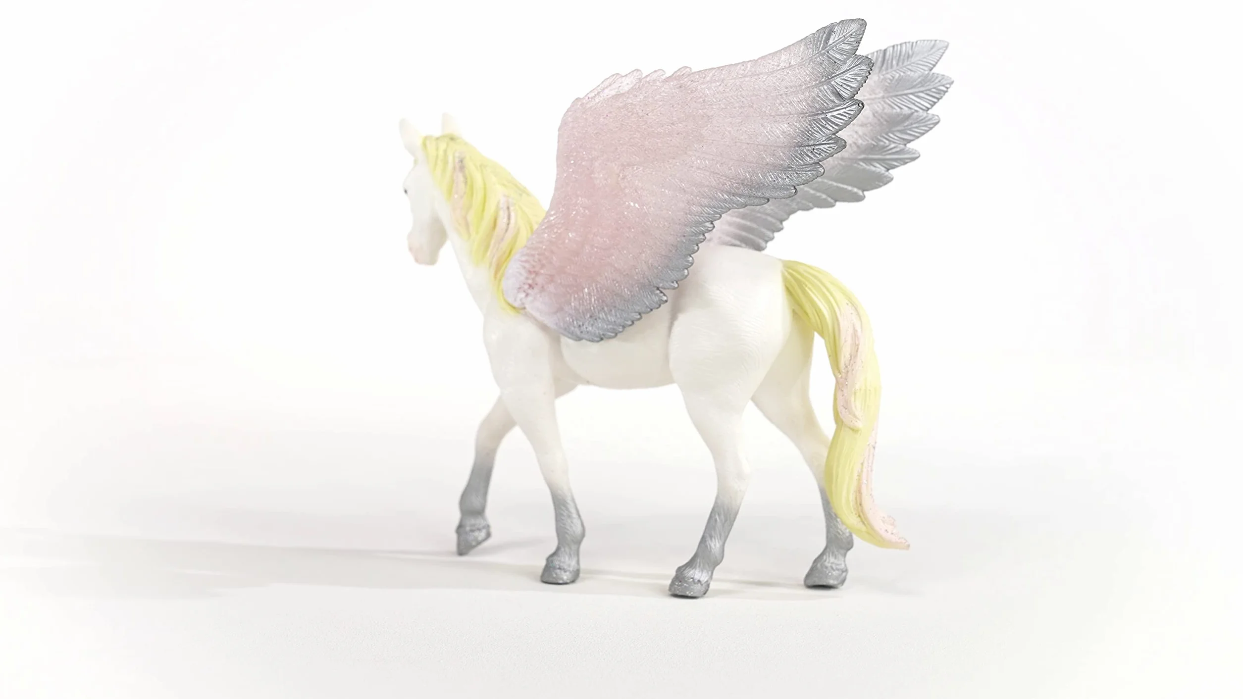 schleich BAYALA | Pegaz 70720 | szczegółowa figurka z przezroczystymi skrzydłami | prezent dla dziewczynek i chłopców | magiczna figurka kolekcjonerska i dekoracja | zabawka od 5 lat | 4 x 13 x 13 cm