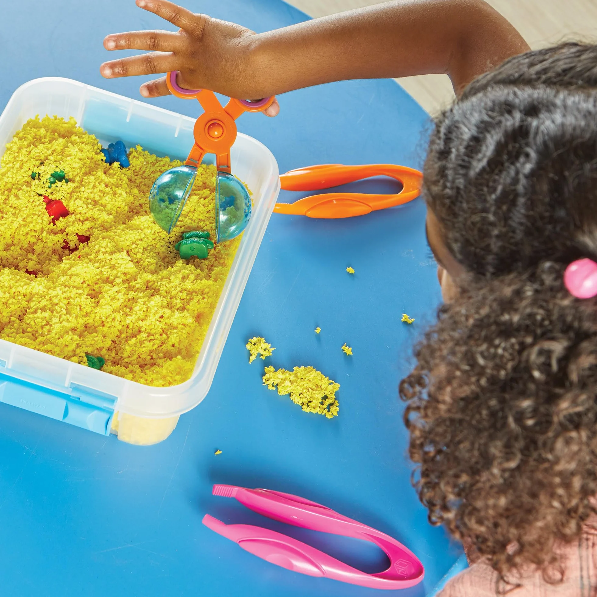 Learning Resources Szkolny Zestaw Narzędzi do Rozwijania Motoryki Małej Helping Hands, Zabawki edukacyjne dla małych dzieci, Pomoce dla nauczycieli do użycia w klasie