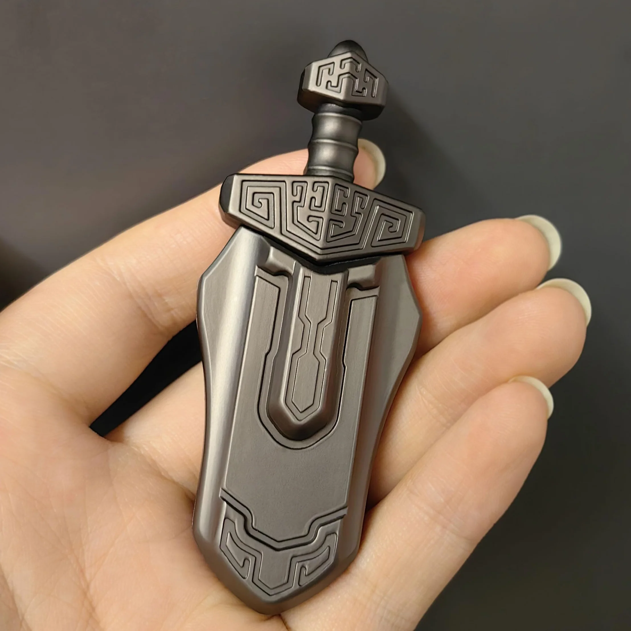 T-Conceal EDC Sword Dekompresja Fidget Slider - antystresowa zabawka na biurko dla dorosłych, magnetyczna metalowa zabawka na biurko (szary)