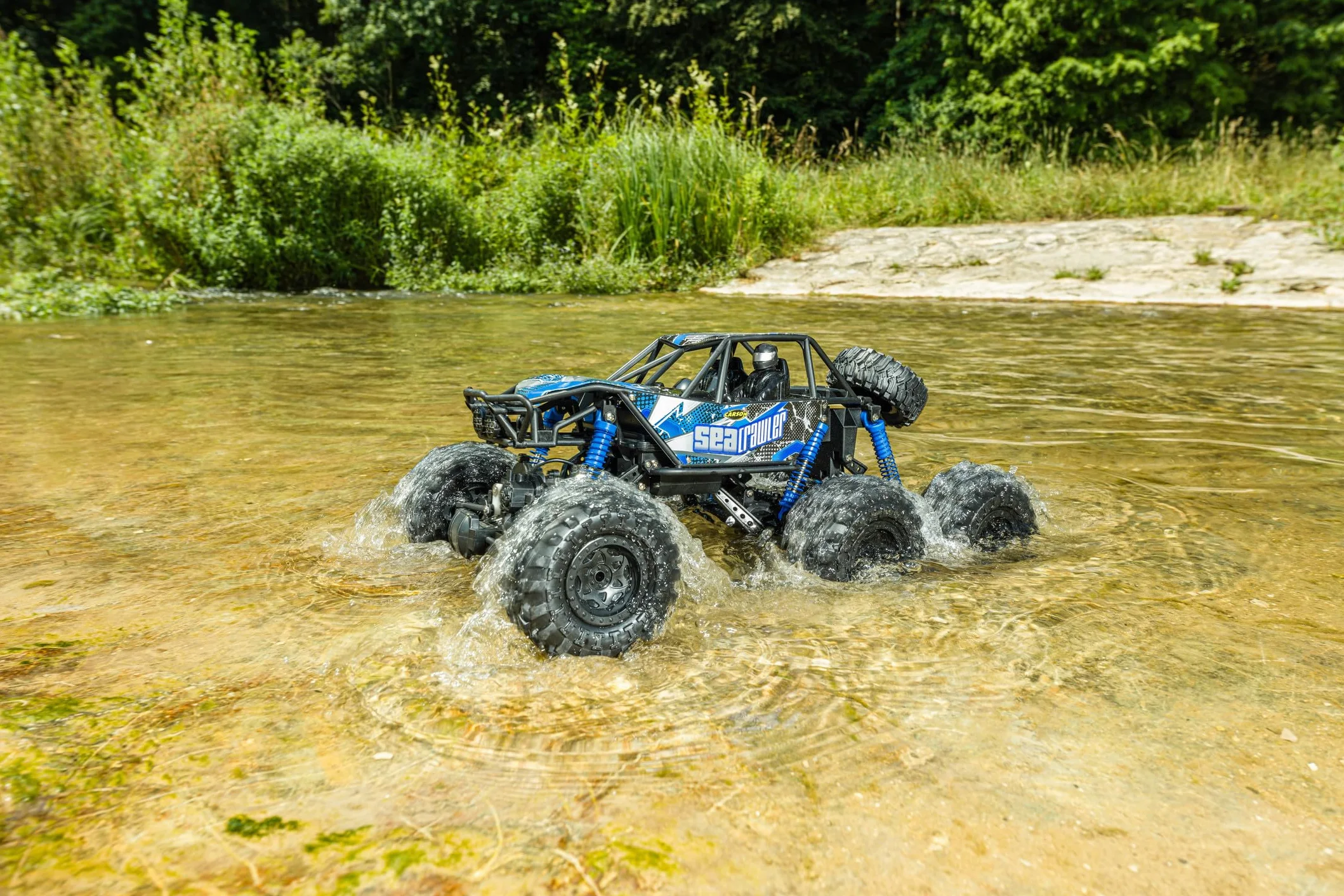 Carson 500404288 1:10 Sea Crawler 6 x 6 100% RTR niebieski – samochód RC jako pojazd amfibii, 100% RTR, do lądu i wody, wytrzymały i wodoodporny, z pilotem zdalnego sterowania 2,4 G