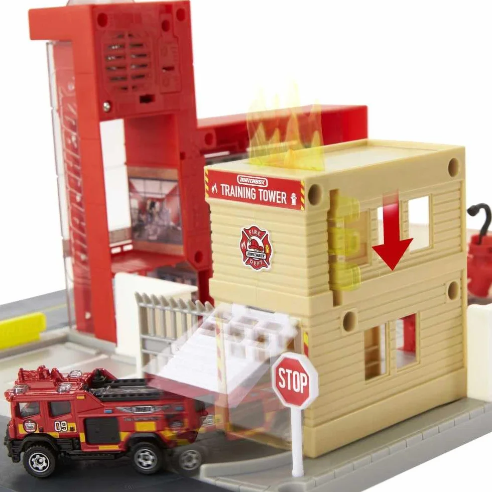 Matchbox Hbd76 - Zestaw do Zabawy W Straż pożarną, Z 1 Wozem Strażackim W Skali 1:64, Efektami Świetlnymi i Dźwiękowymi Oraz Ruchomymi Częściami, dla Dzieci od 3 Lat