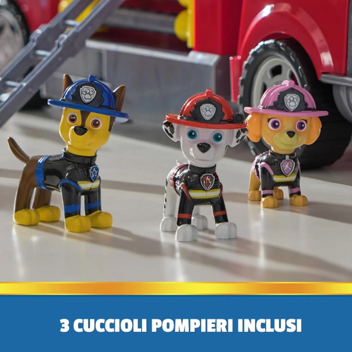 Paw Patrol, Wózek strażacki Marshalla, z wysuwaną skalą 61 cm, światłami i dźwiękami, mini pojazd, w zestawie postacie Chase, Marshall i Skye, zabawki dla chłopców i dziewczynek, 3+ lat