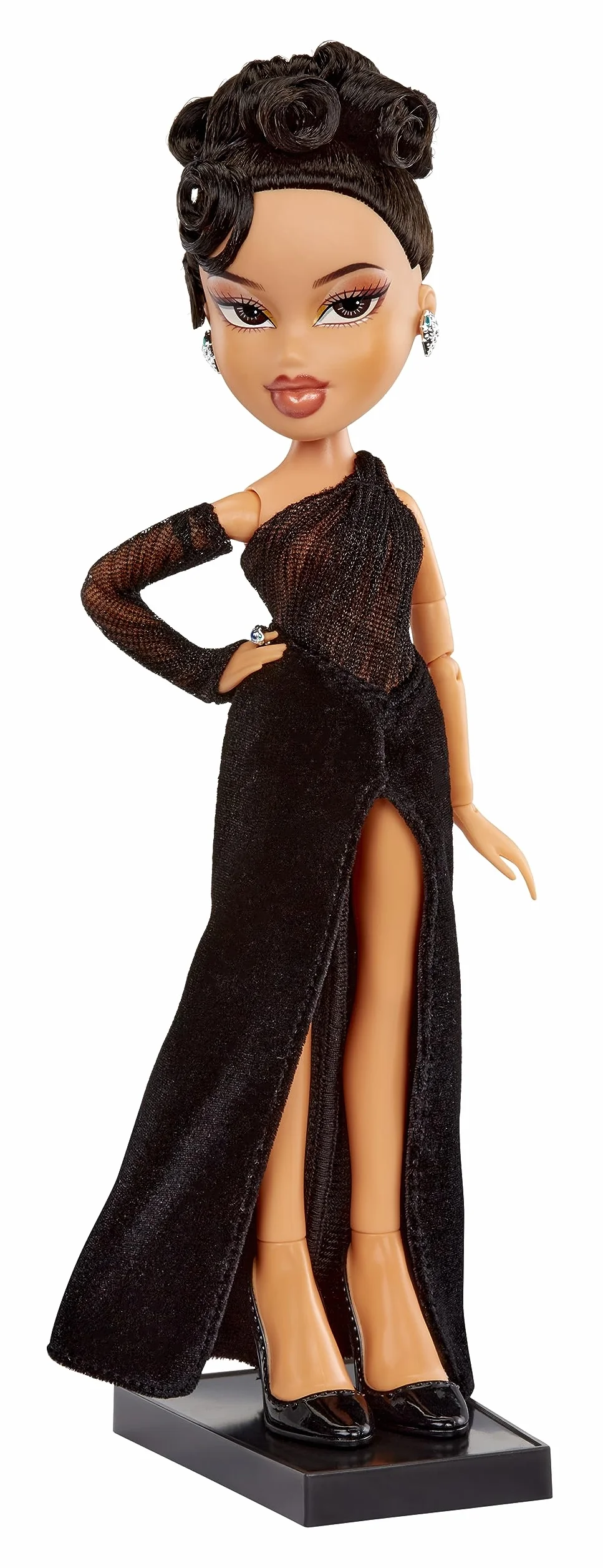 Bratz x Kylie Jenner - Lalka Night Fashion - Kolekcjonerska Lalka z Suknią Wieczorową, Pieskiem i Plakatem - Dla Dzieci i Kolekcjonerów w Wieku 6+